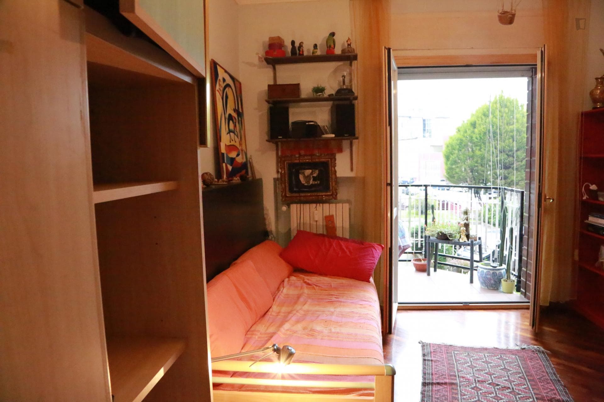 Double ensuite bedroom with private bathroom, Bande Nere metro station photo 1