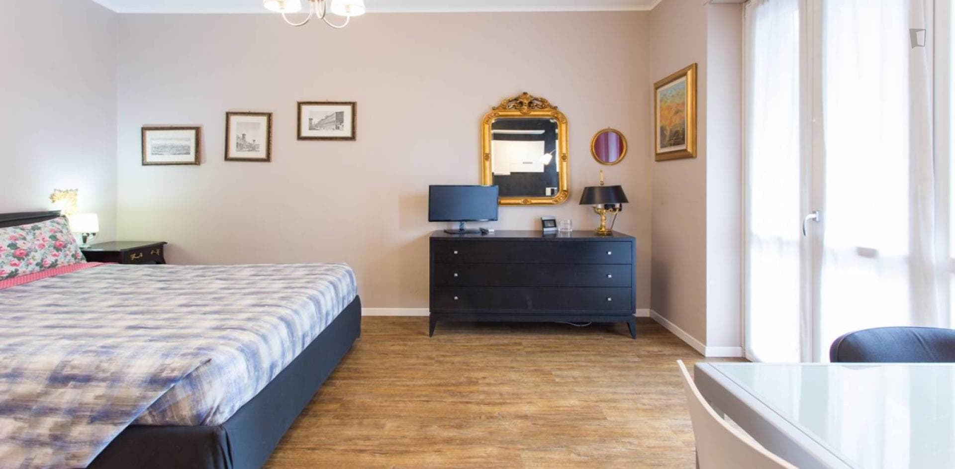 Nice studio close to Gambara metro station photo 1