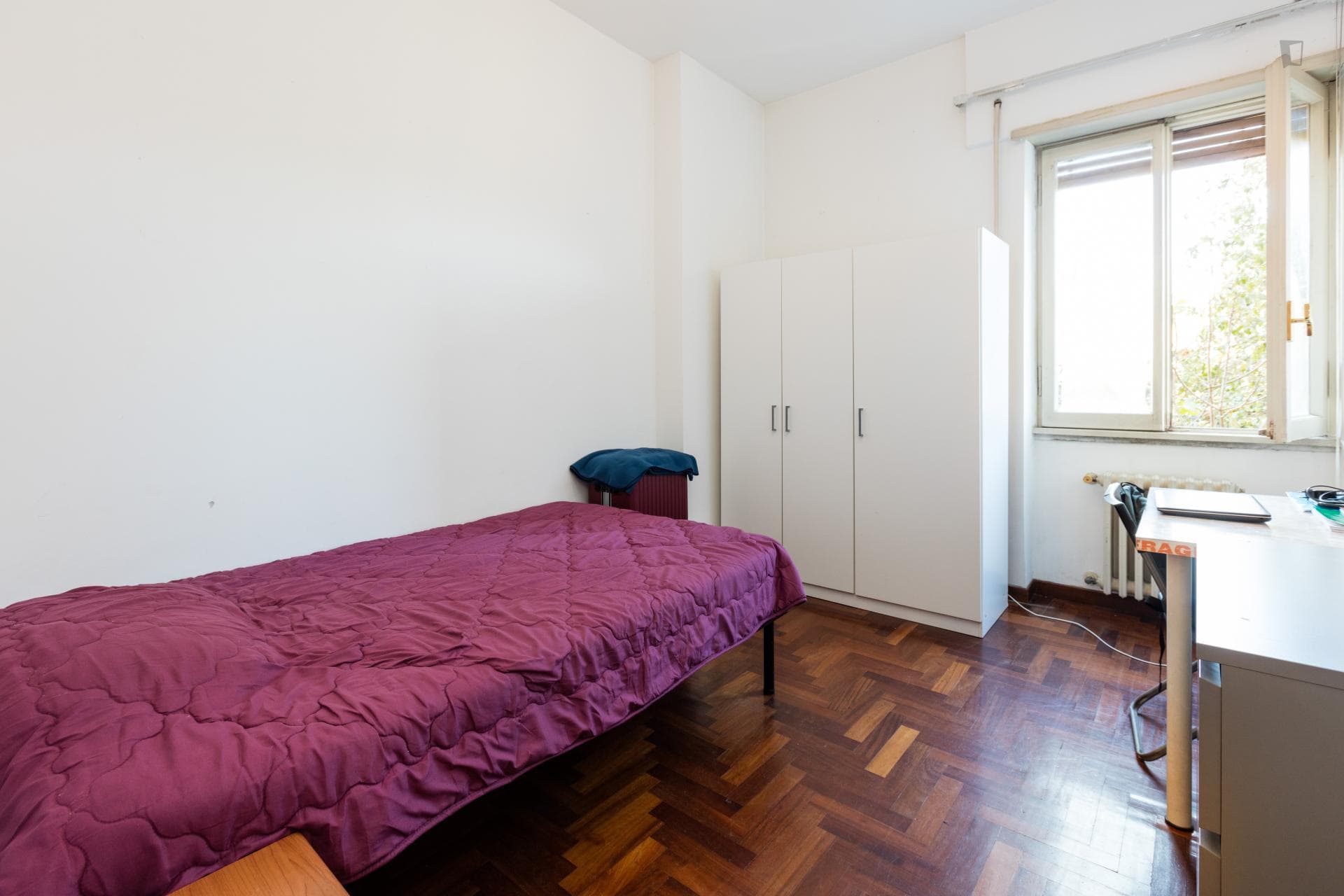 Pleasant single bedroom near EUR Magliana train station photo 1