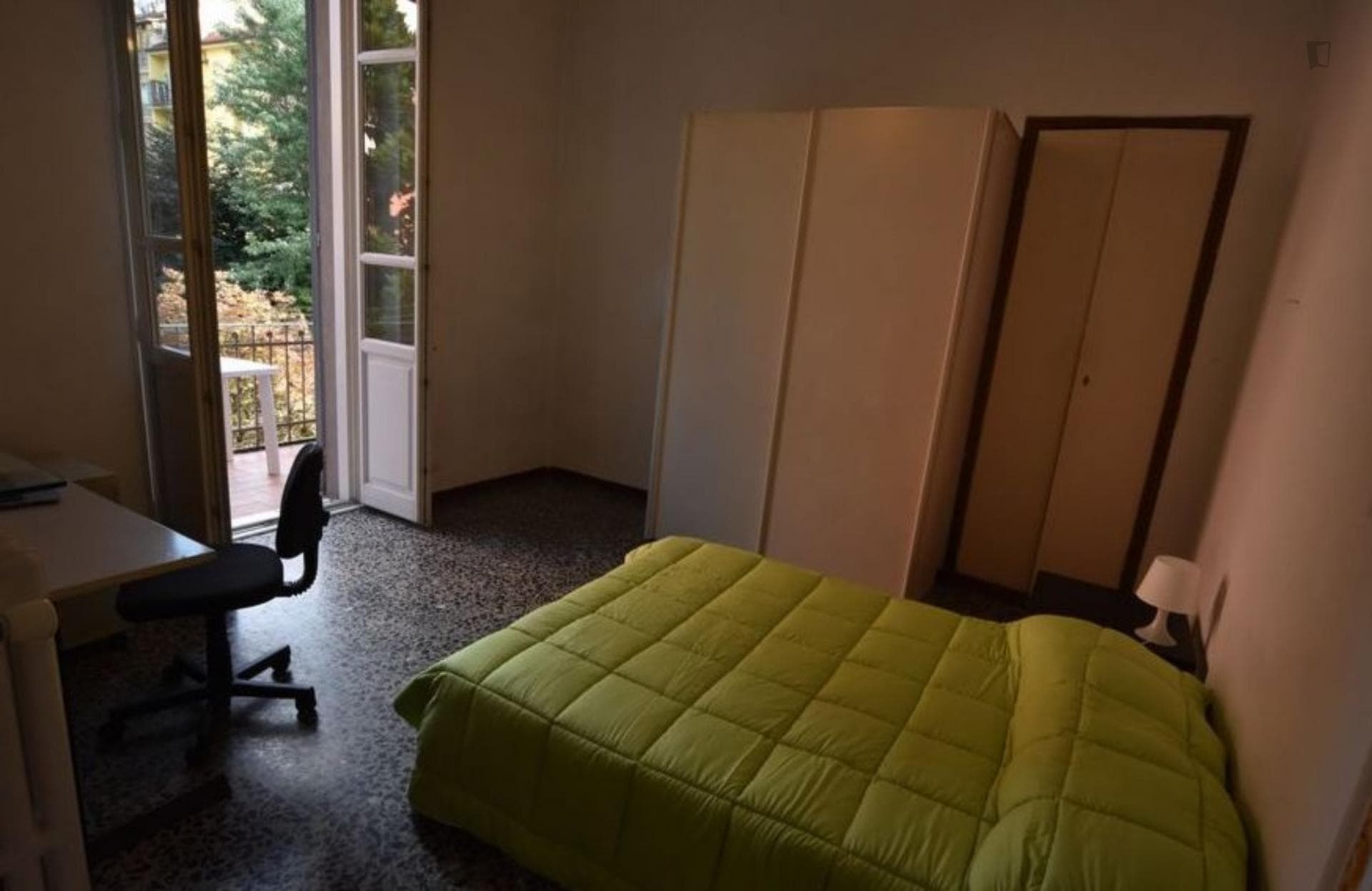 Nice double bedroom in a 5-bedroom house near Parco Cavalieri di Vittorio Veneto photo 1