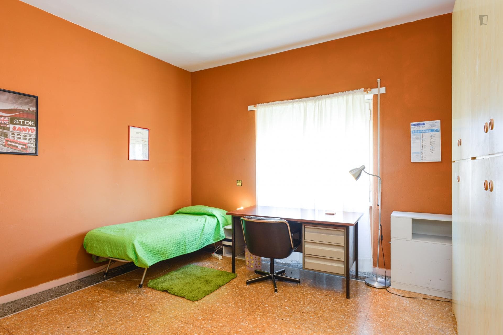 Bright single bedroom in Ostiense neighbourhood photo 1