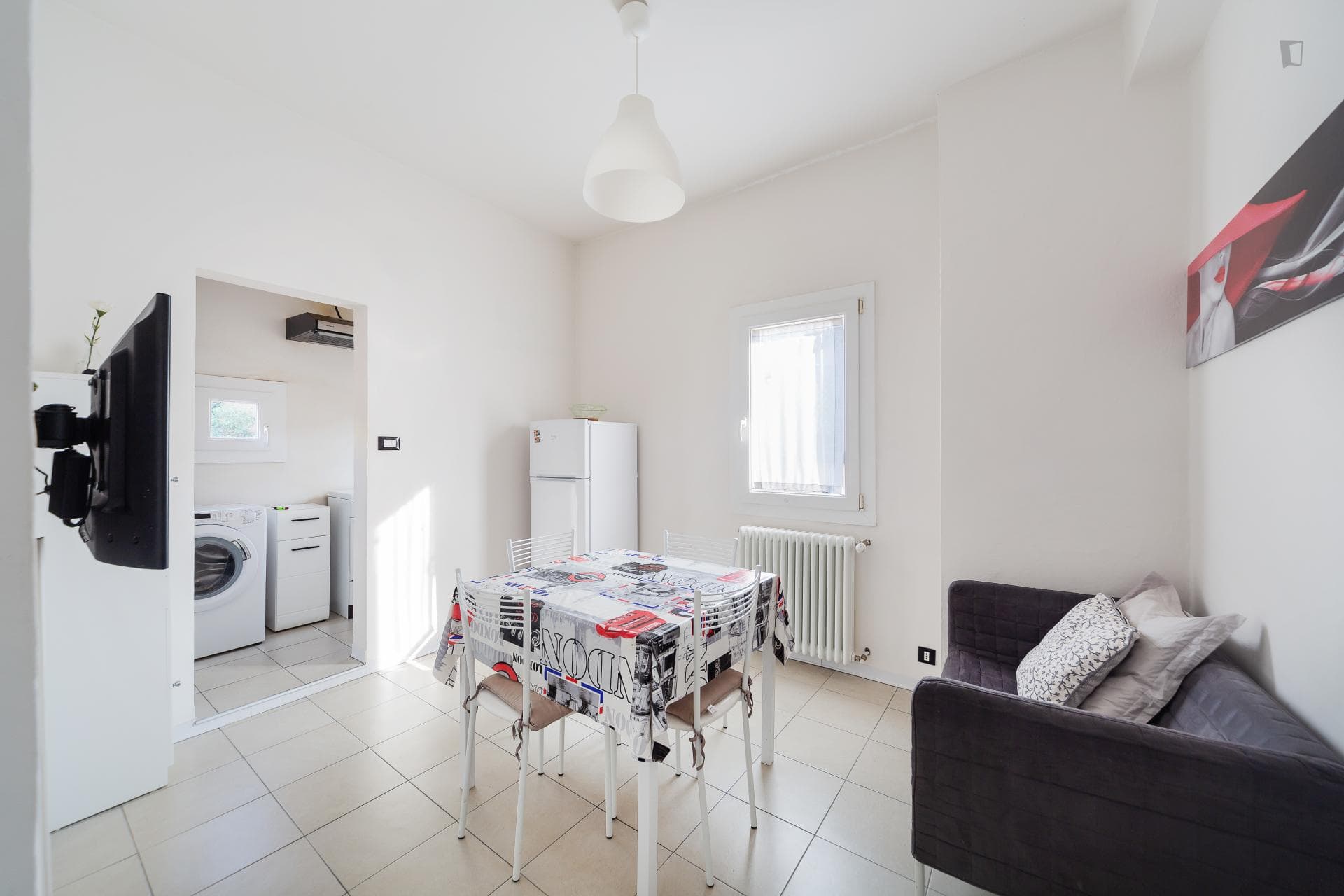 Bright and cosy single bedroom in a 2-bedroom flat, near Basilica di San Francesco photo 1