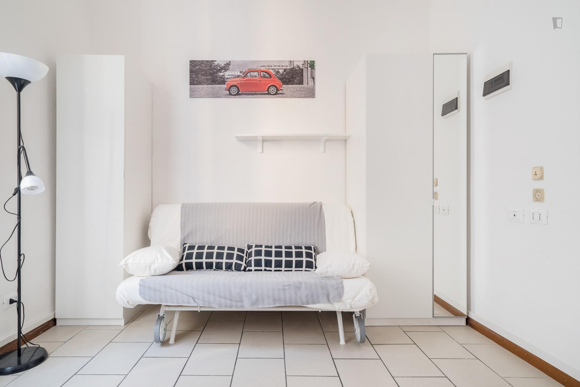 Cosy and bright studio steps from Piazza Maggiore photo 1