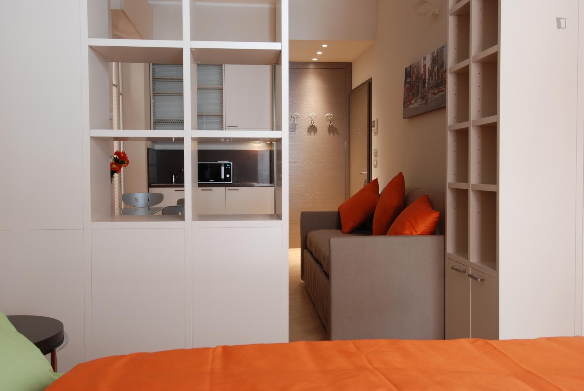 Fantastic 1-bedroom apartment near Piazza Maggiore photo 1
