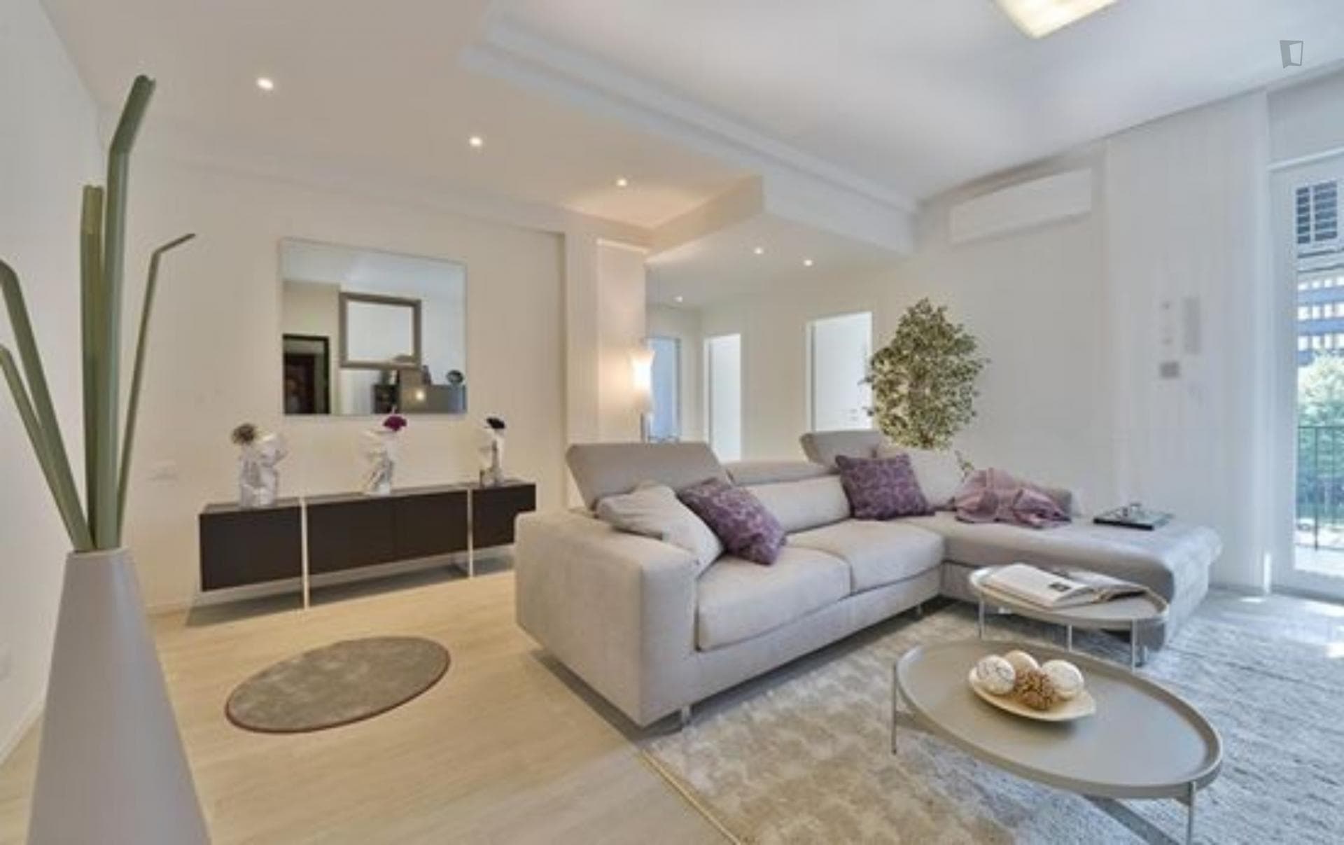 Beautiful 1-Bedroom apartment near Parco del Dopolavoro Ferroviario photo 1