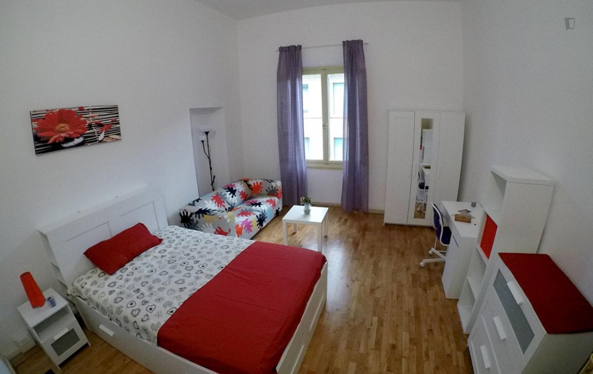 Spacious double bedroom close to POLIMODA photo 1
