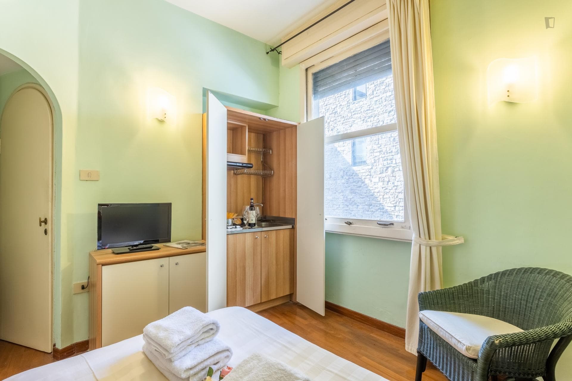 Property photo thumbnail