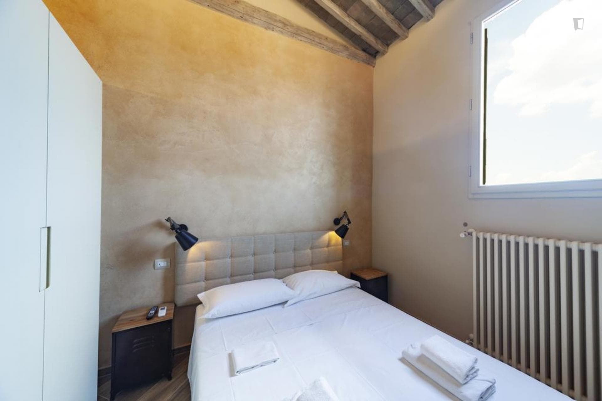 Cozy 2-bedroom apartment near Basilica di Santa Croce di Firenze photo 1