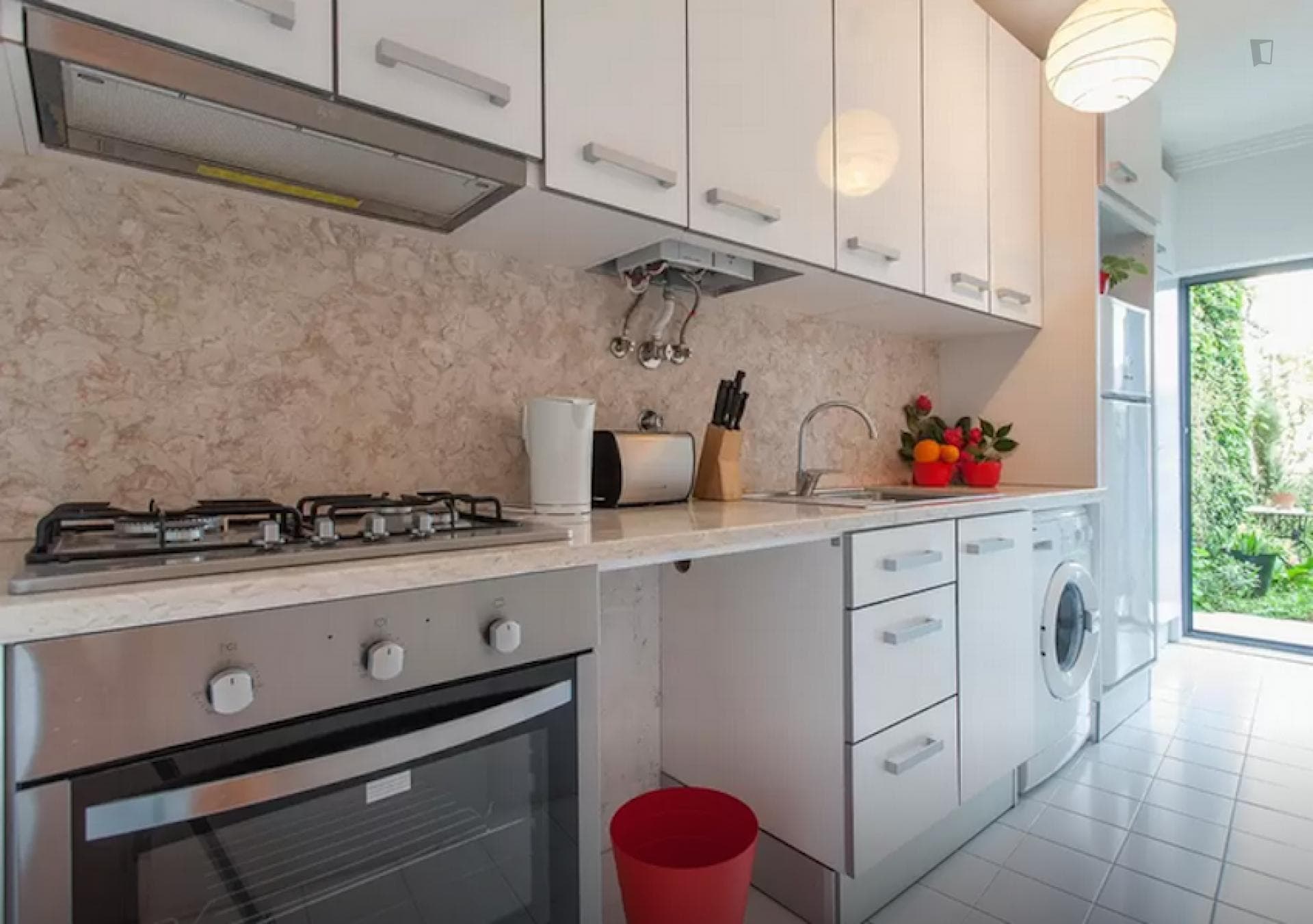 Lovely 1-bedroom apartment in Graça photo 1