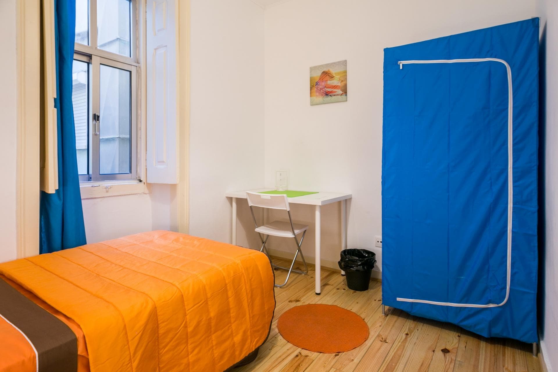 Cosy room near Universidade Autónoma de Lisboa photo 1