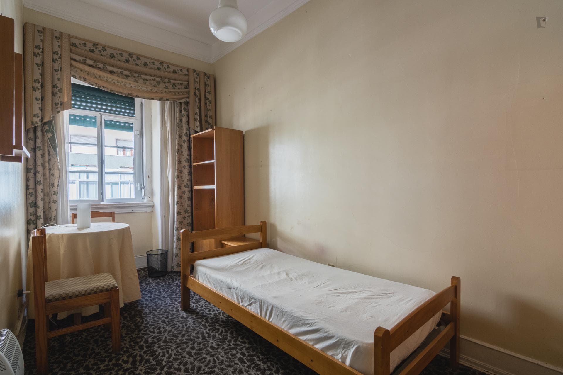 Charming single bedroom close to Universidade de Lisboa photo 1