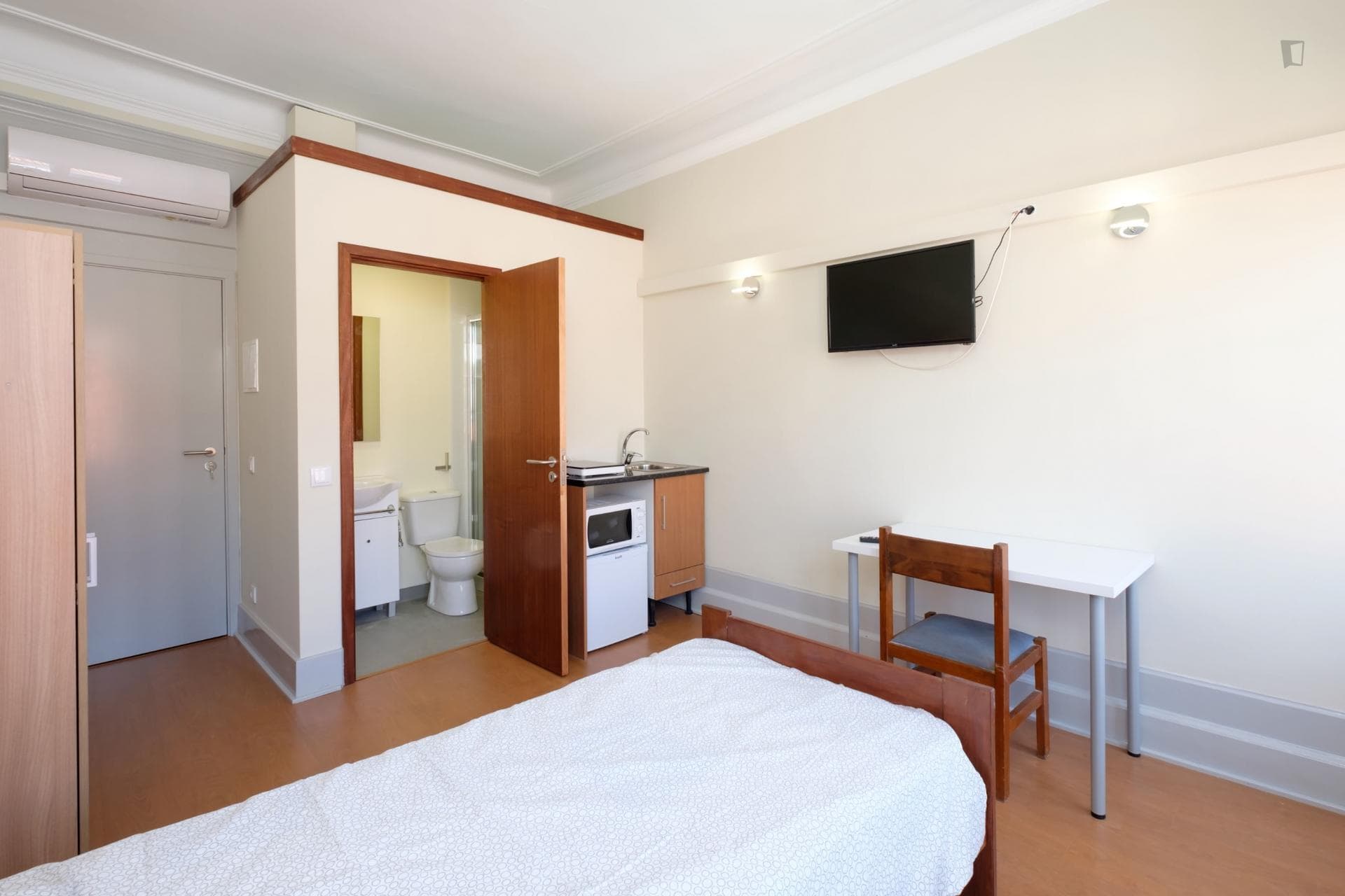 Property photo thumbnail