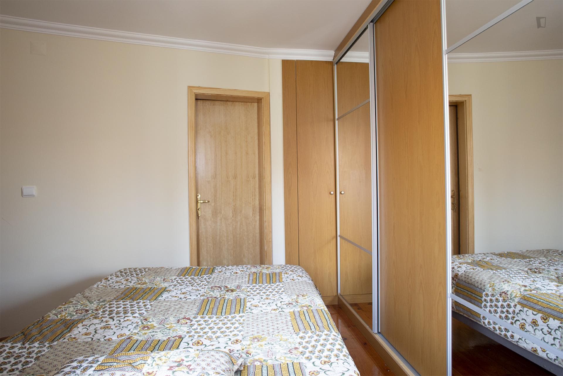 Charming double bedroom in Mouraria photo 1