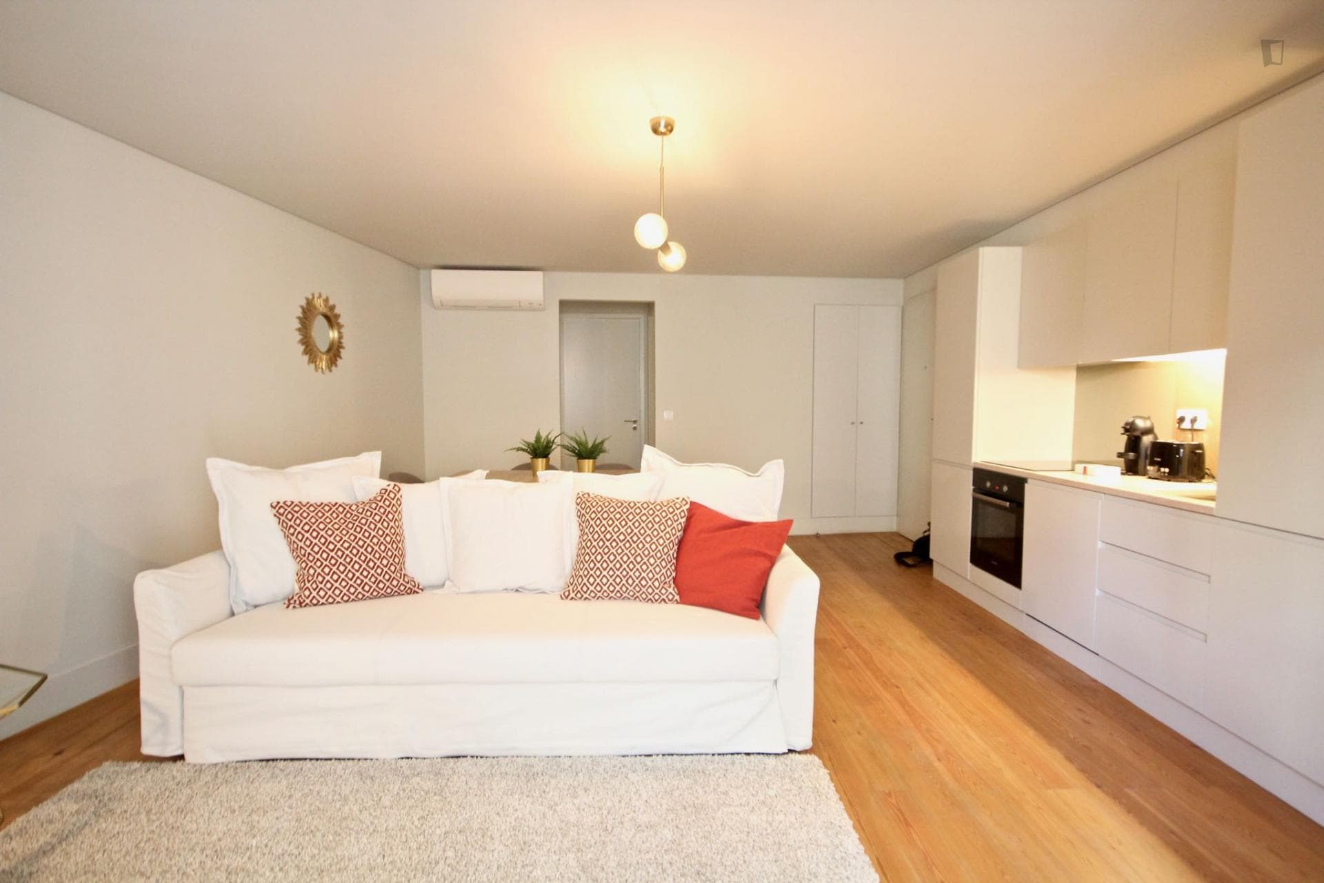 Interesting 2-bedroom apartment in Bica photo 1