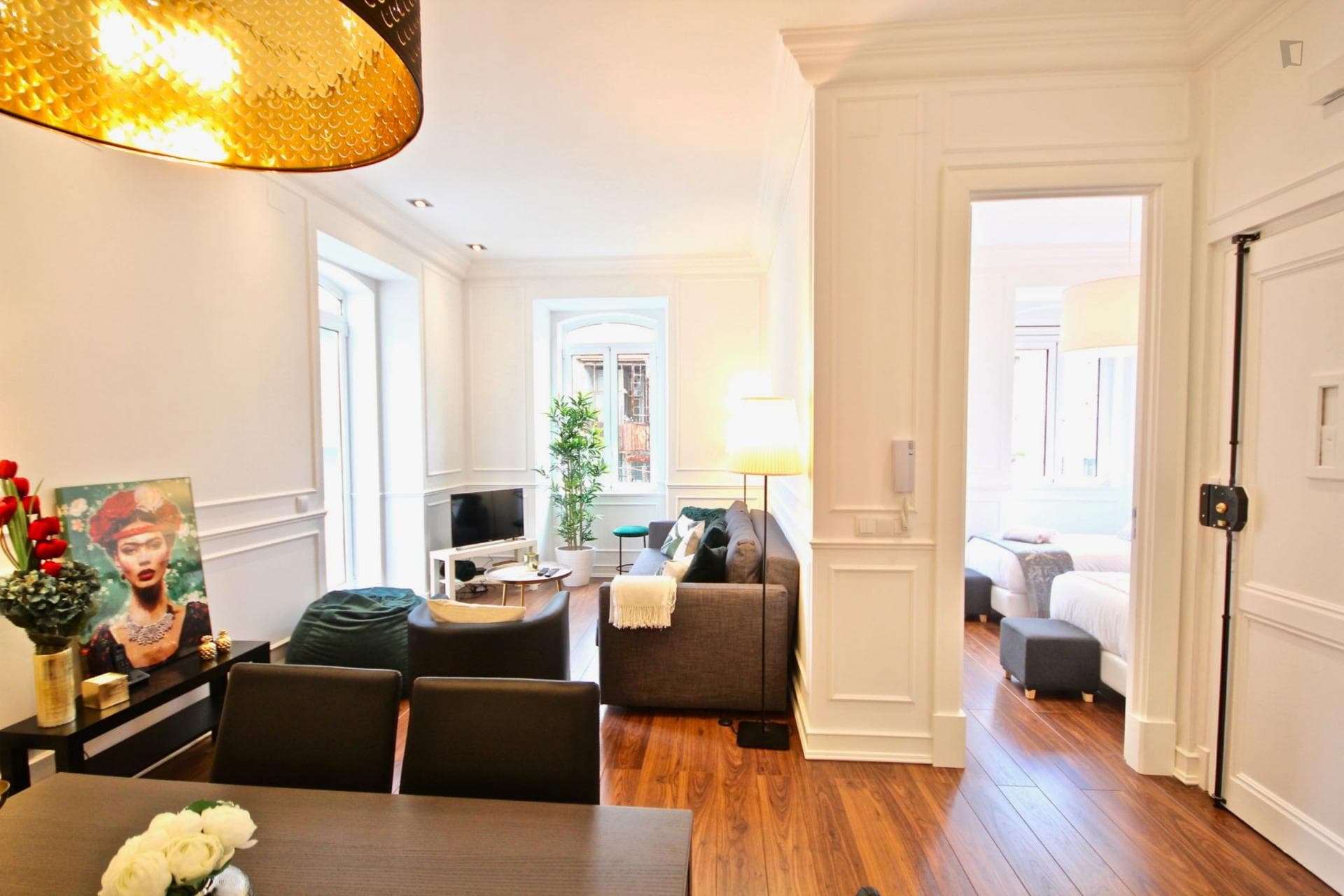 Elegant apartment in Campolide photo 1
