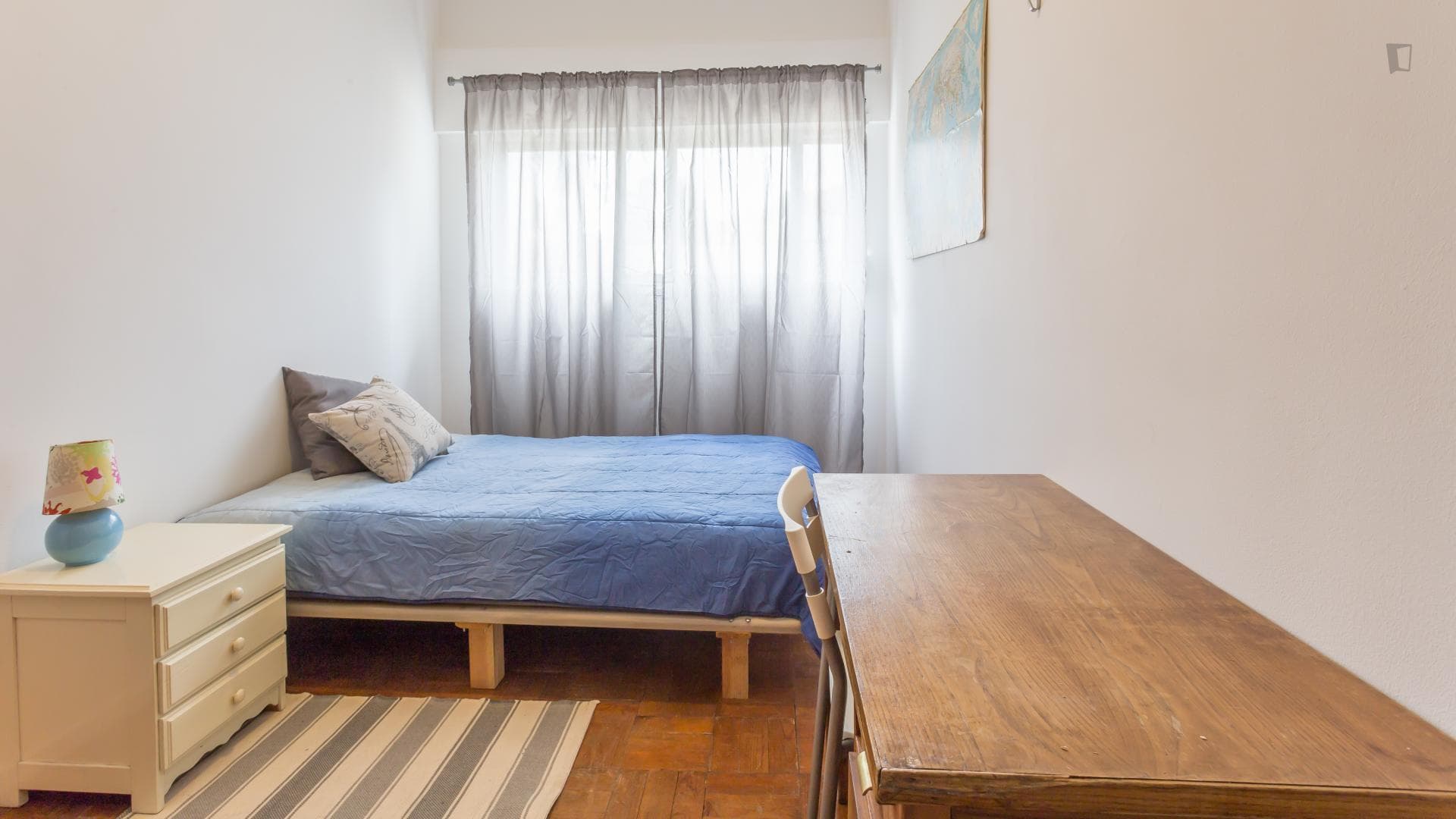 Homely double bedroom in a 2-bedroom apartment near Escola Superior de Biotecnologia photo 1