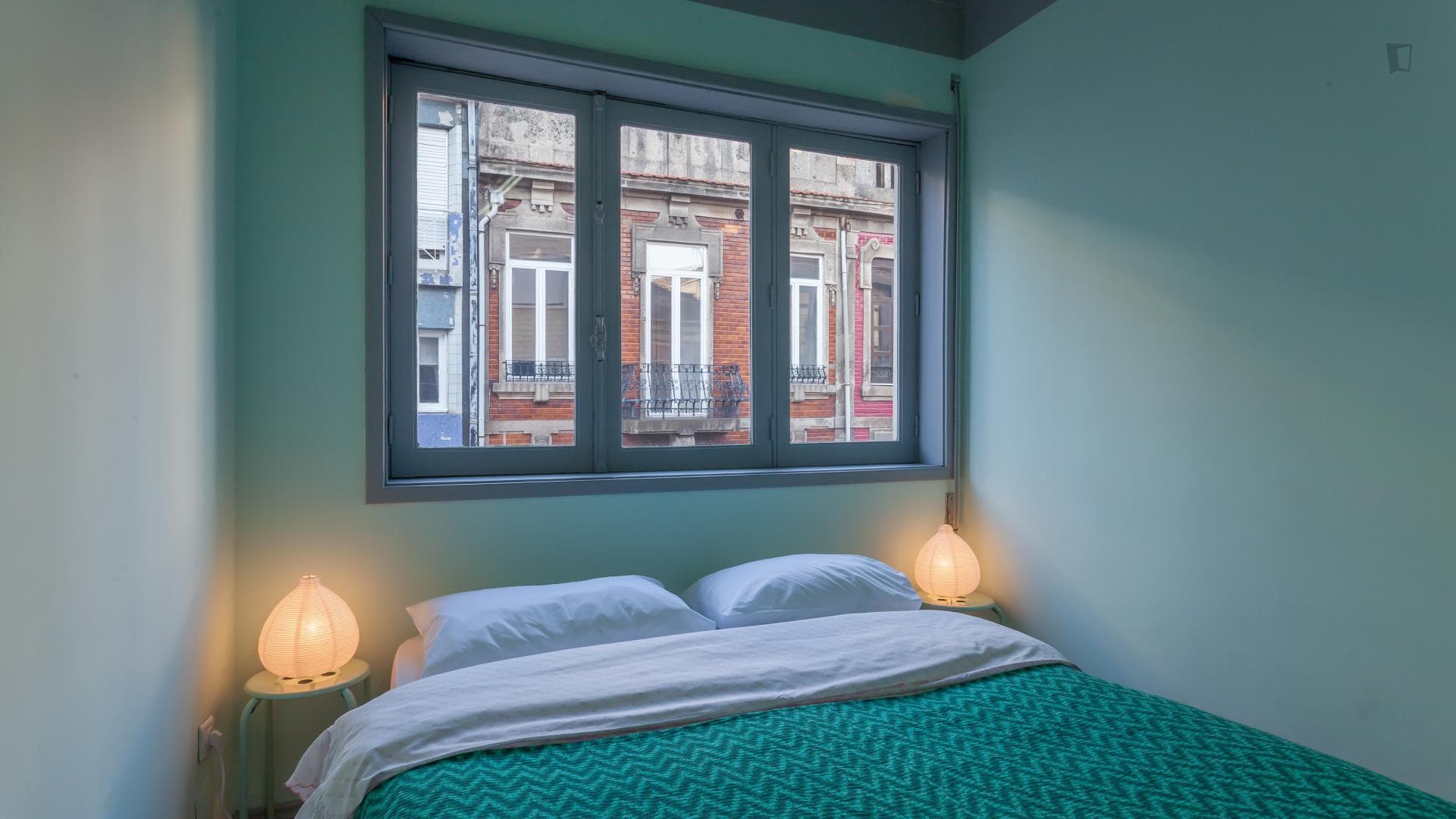 2-Bedroom apartment very close to the Bolhão metro station photo 1