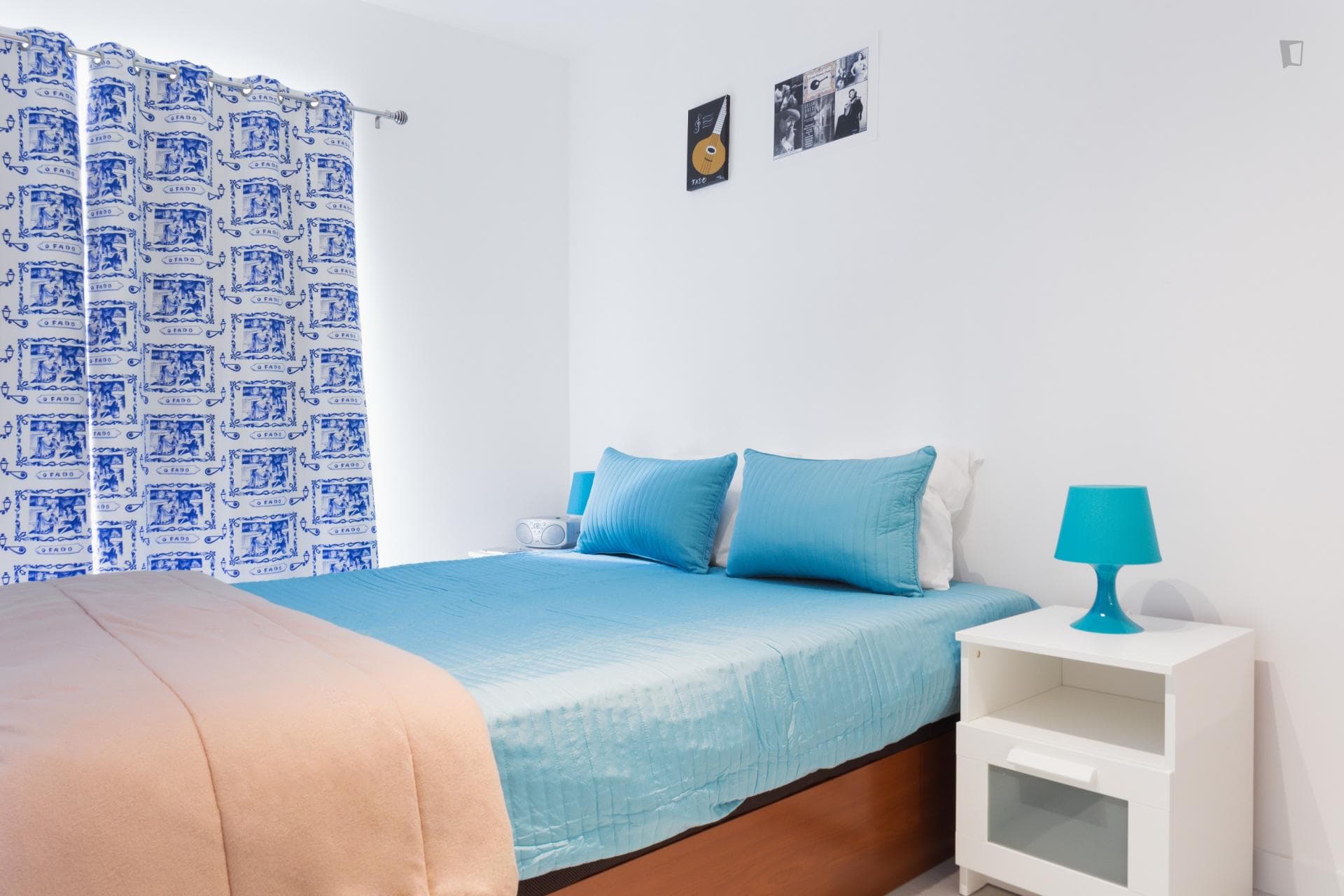 Captivating studio close to Santa Apolónia subway station photo 1