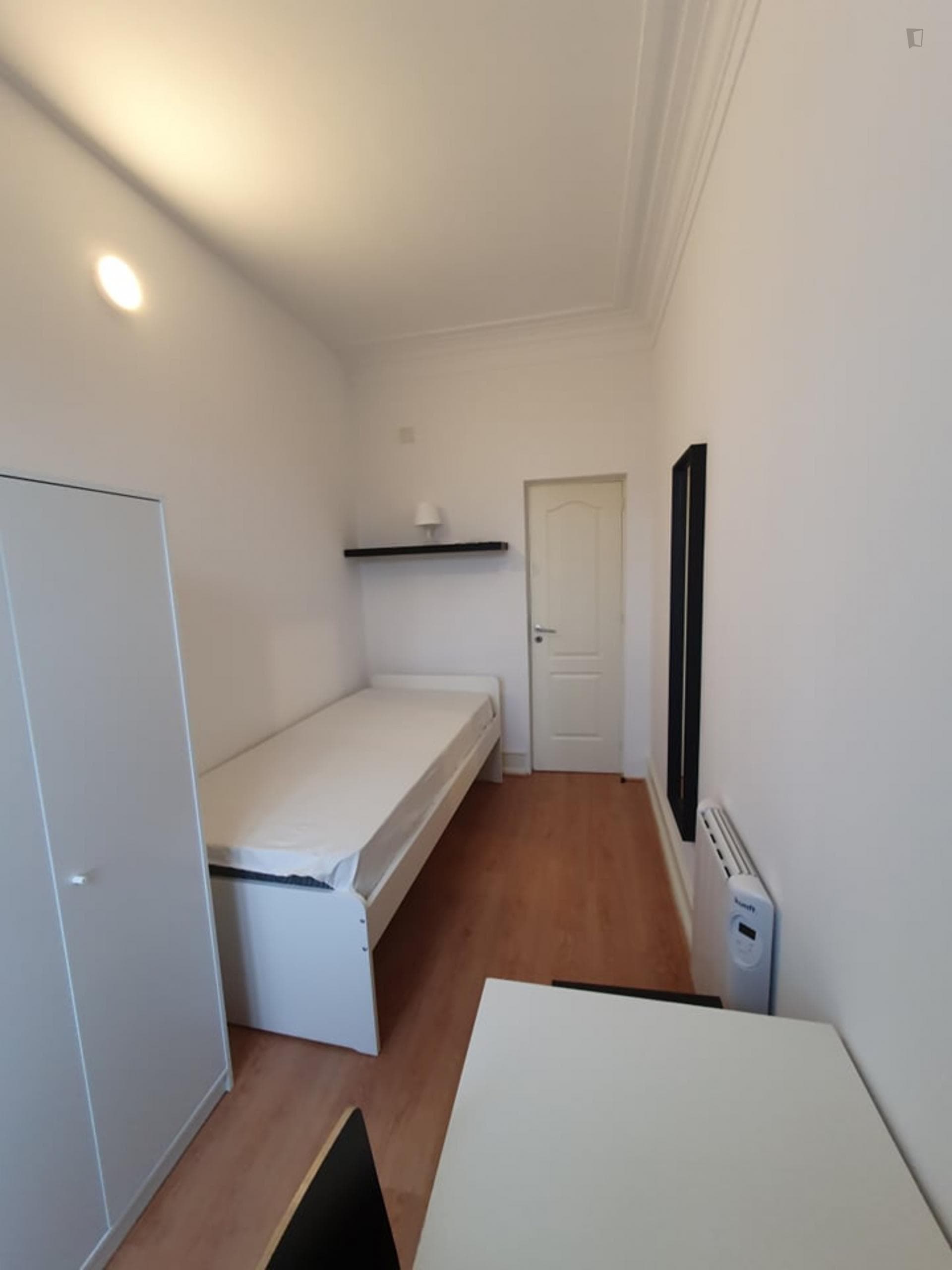 Cool single bedroom near Alameda metro station photo 1