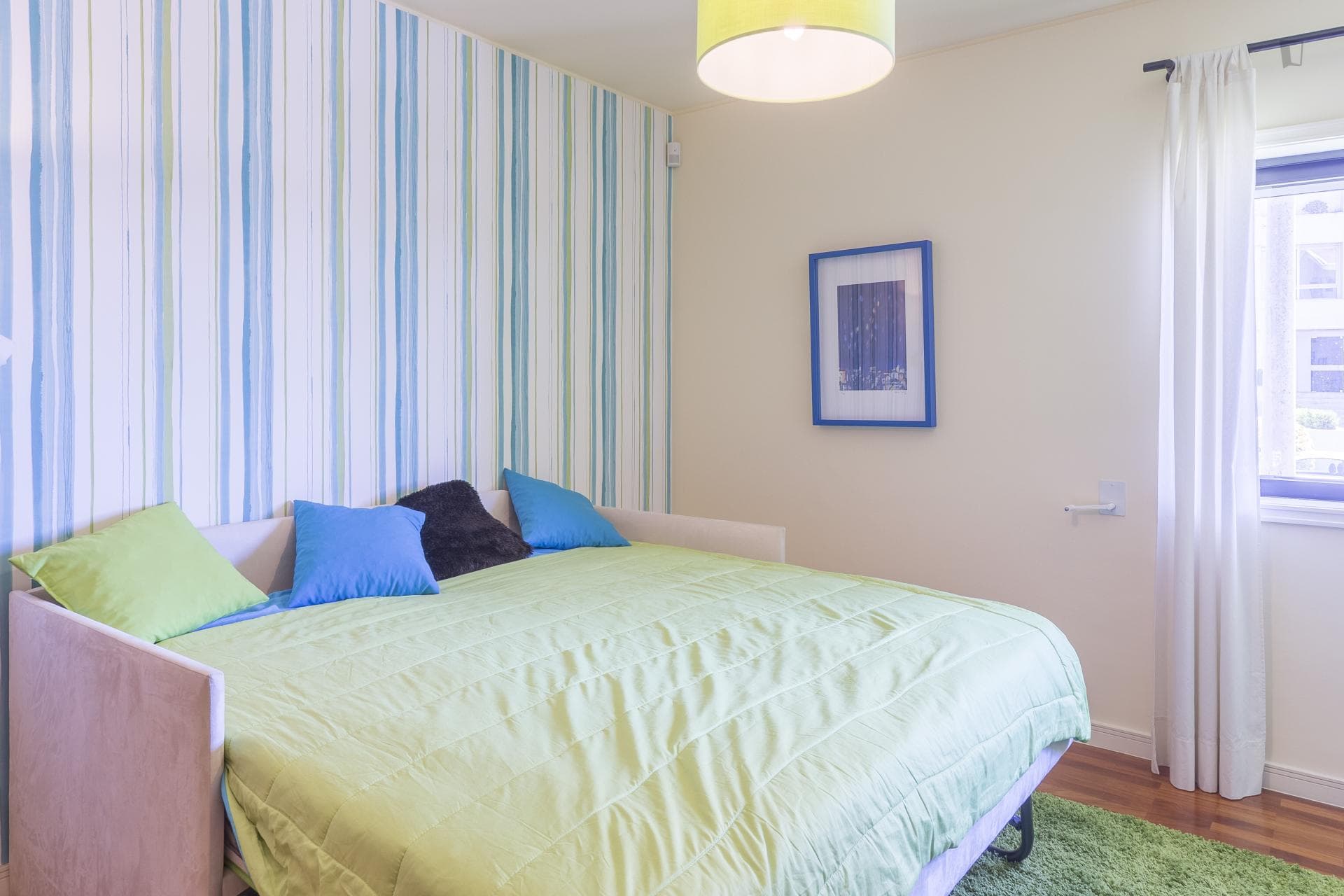 Splendid double bedroom in beachside Foz do Douro photo 1