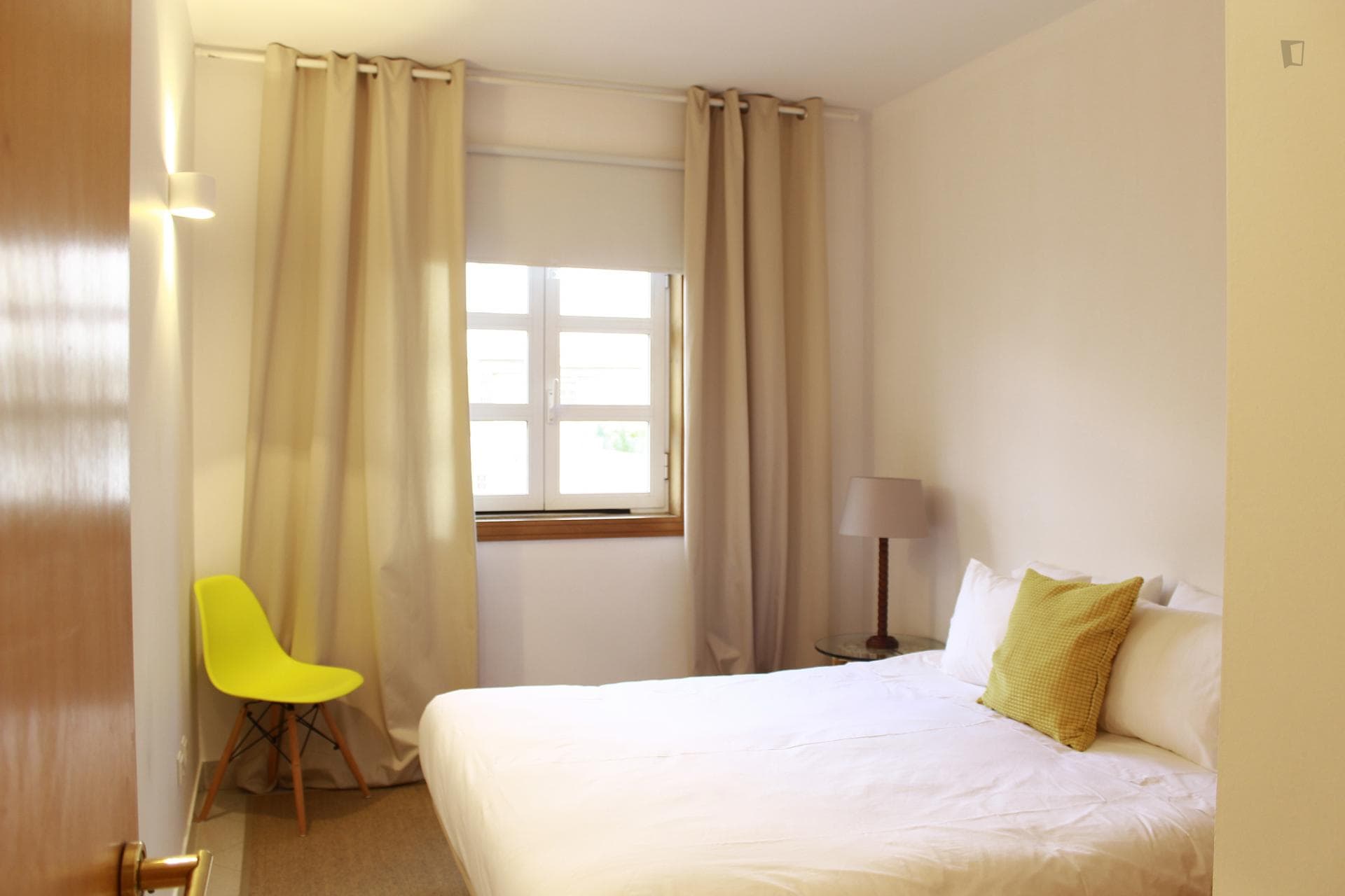 Modern and cosy 1-bedroom apartment in Cedofeita, in Porto photo 1