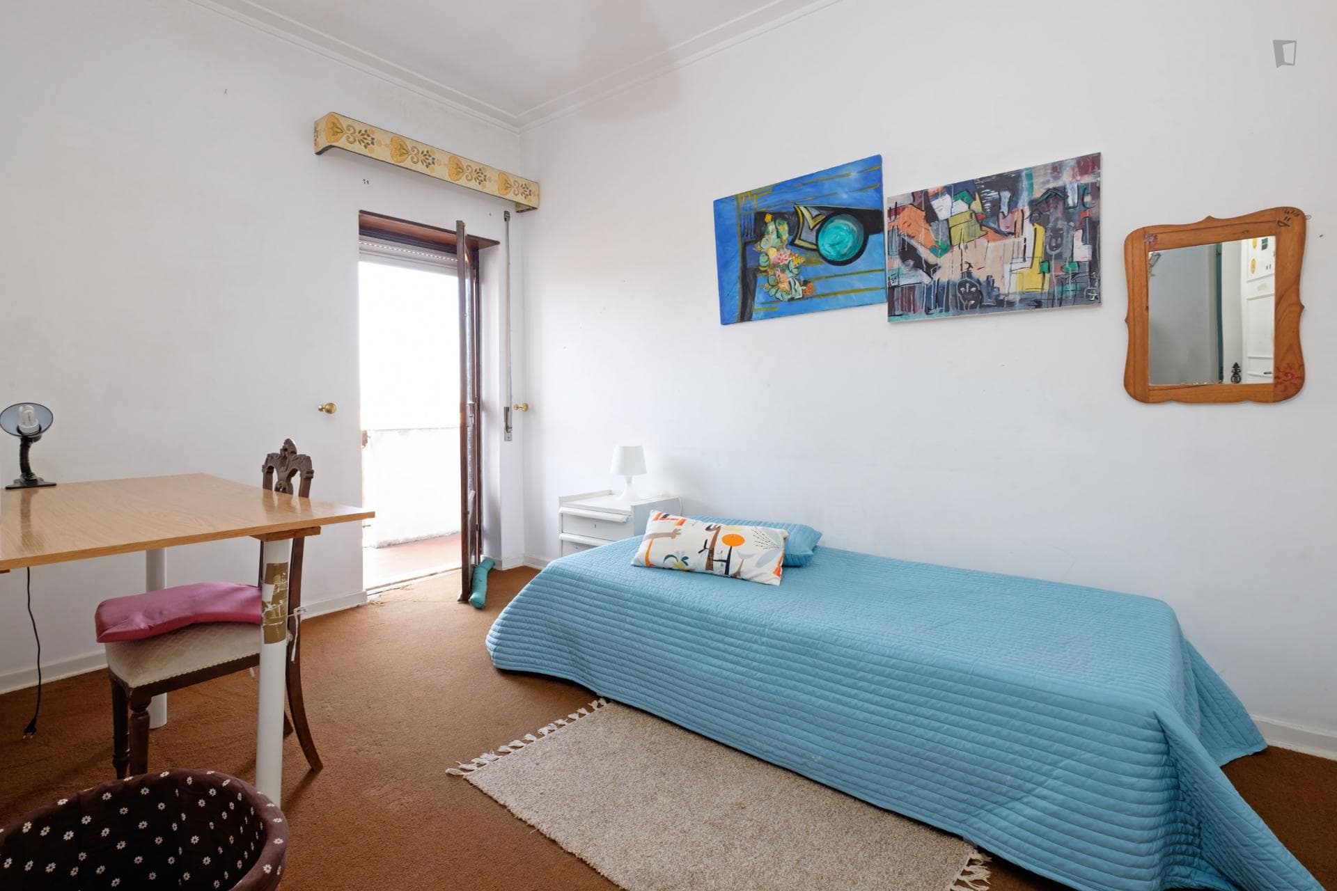 Inviting single bedroom in São Jerónimo photo 1