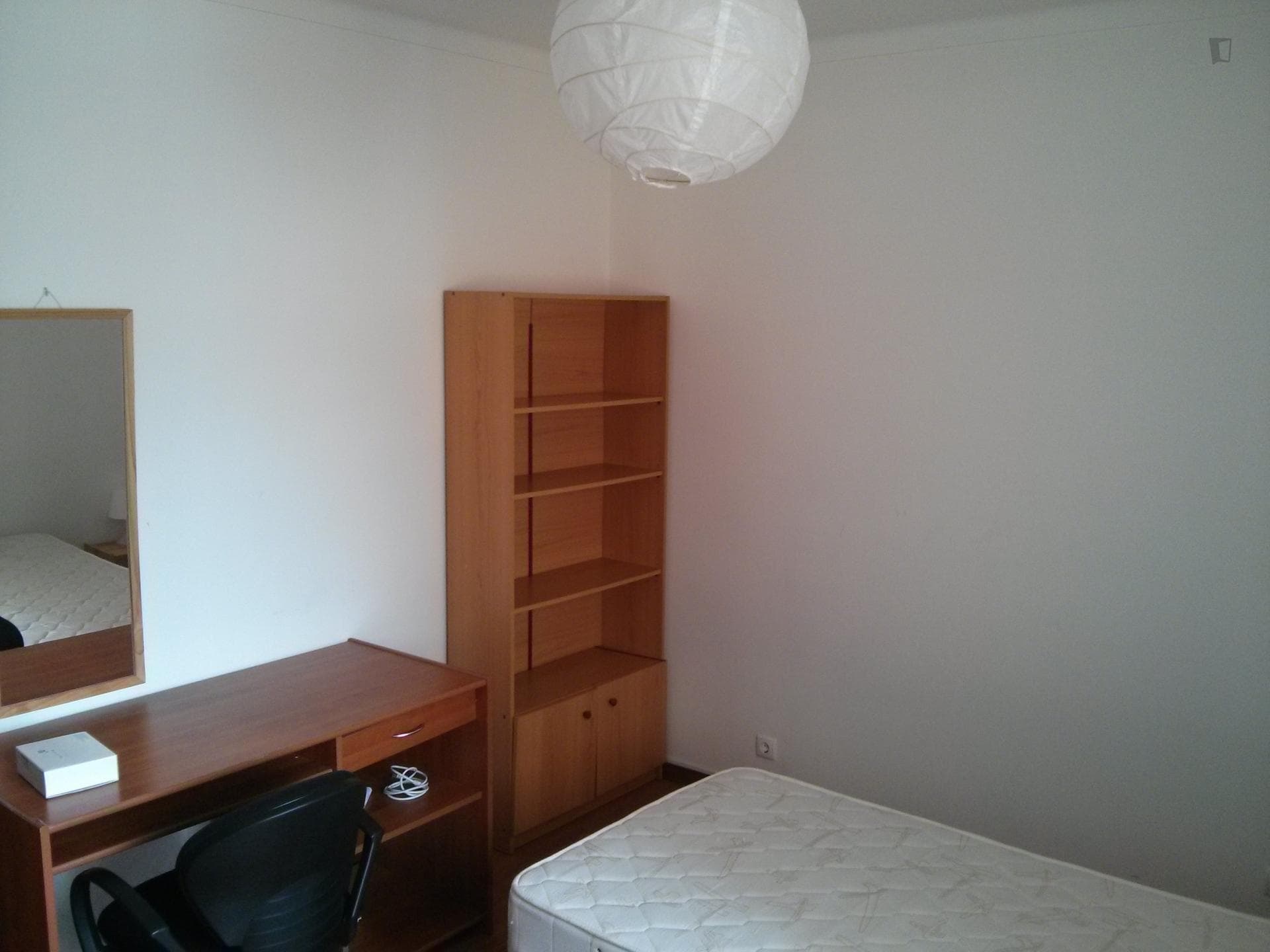 Double bed in a single room close to Alma Shopping photo 1