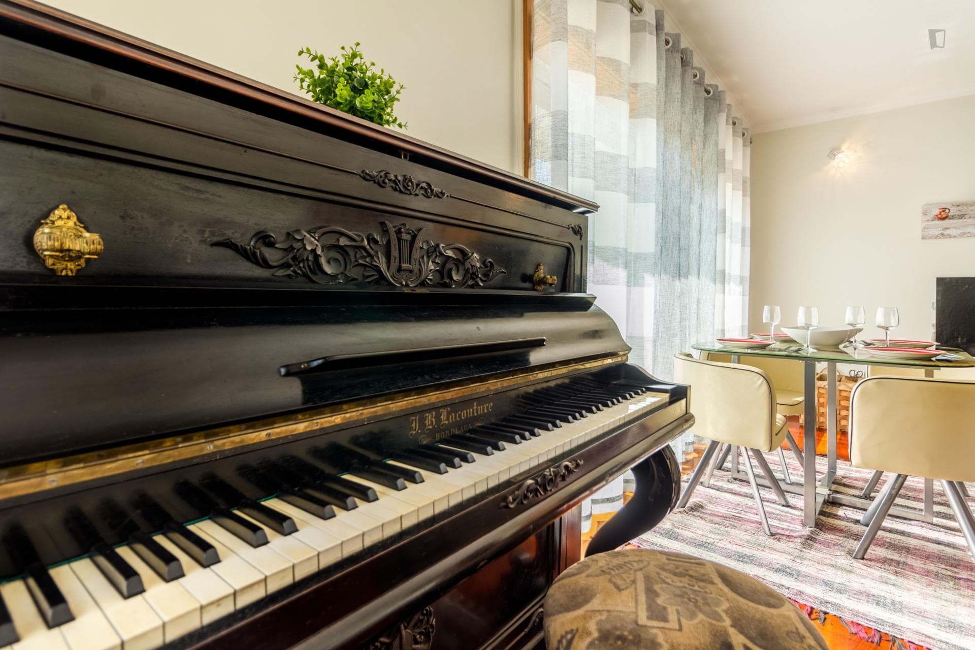 Property photo thumbnail