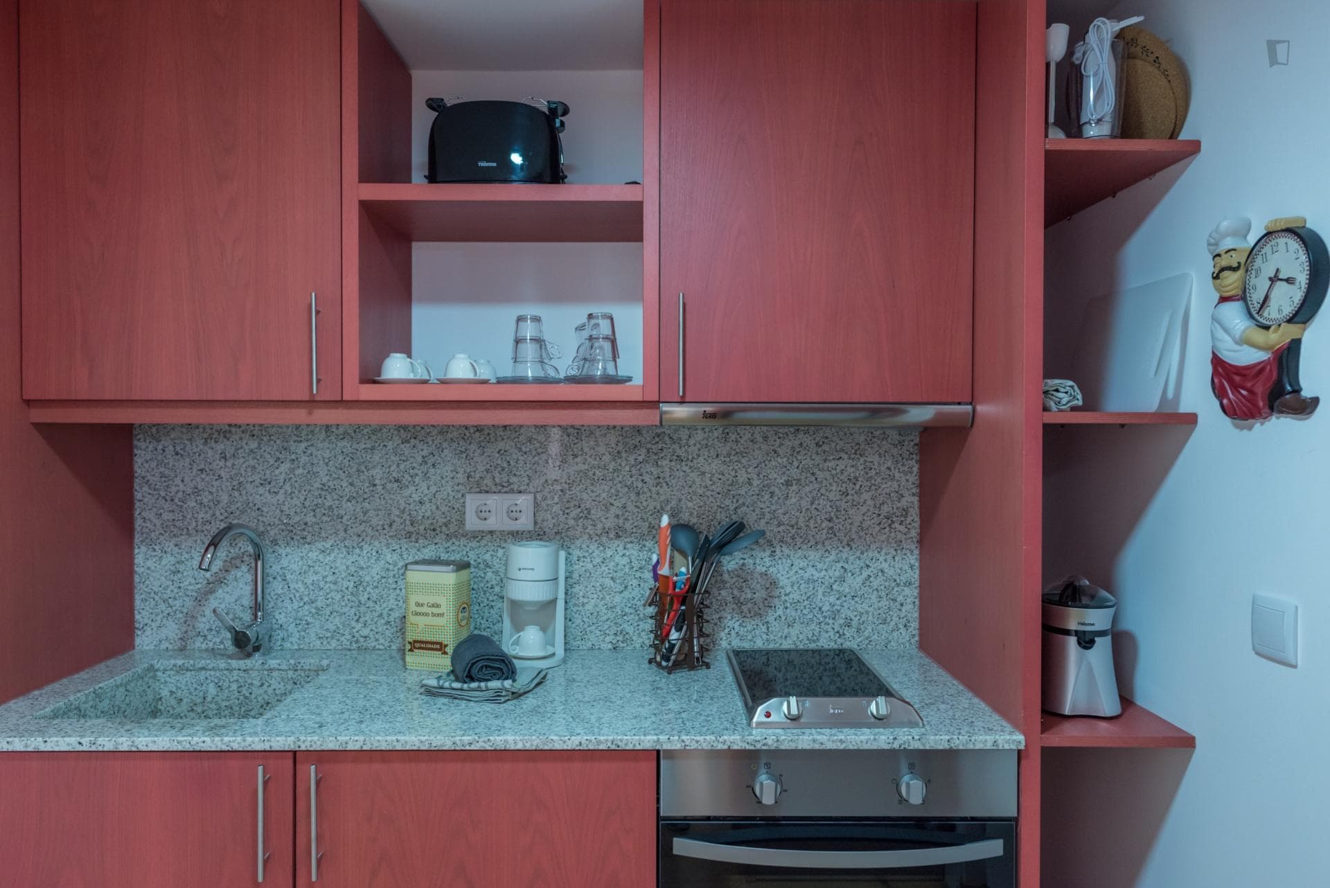Cosy 2-bedroom apartment next to University of Coimbra photo 1