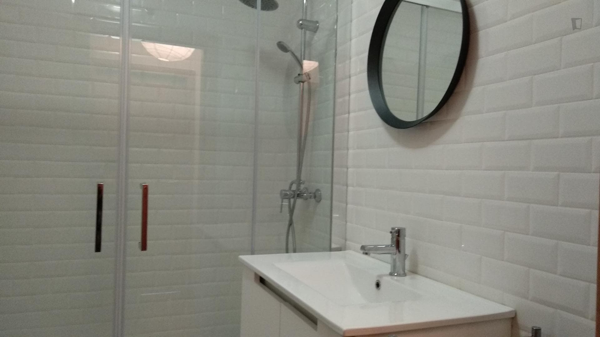 Cool 1-bedroom apartment not far from Marquês metro station photo 1