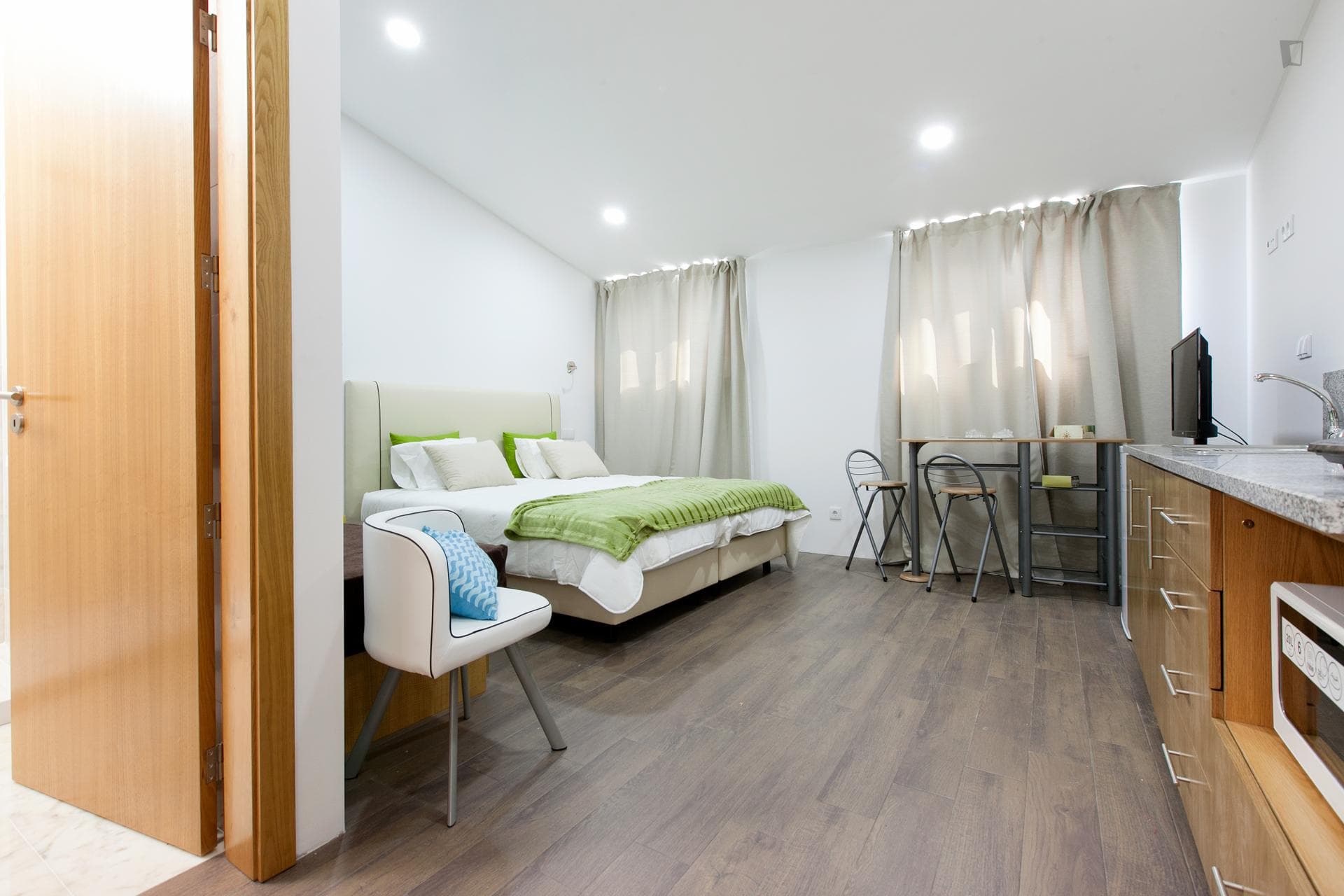 Property photo thumbnail