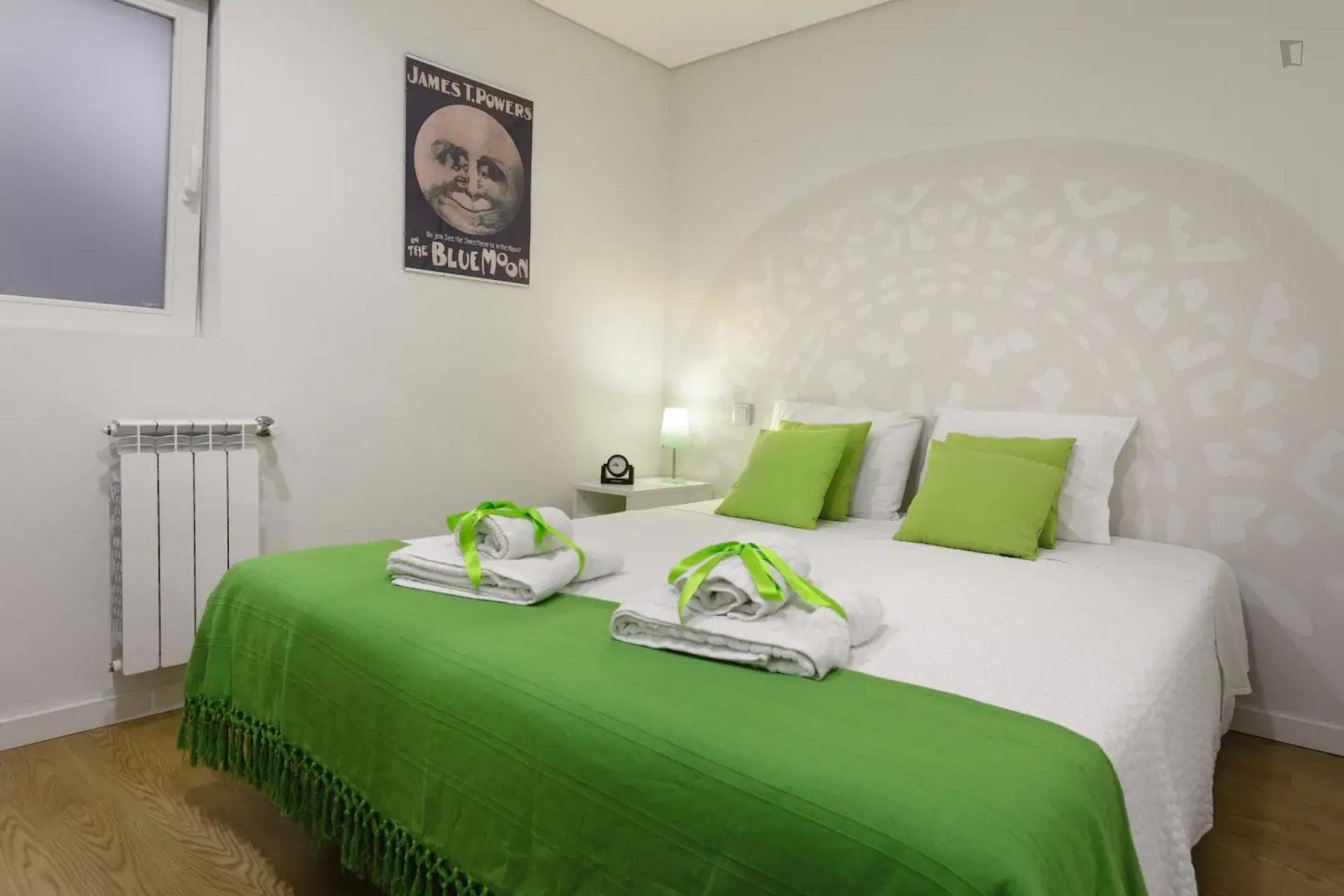 Posh and modern apartment in the central city photo 1