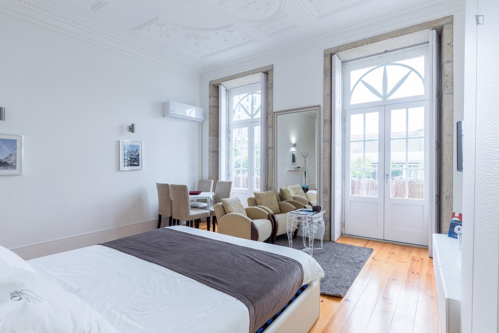 Super elegant studio in classic Miragaia photo 1