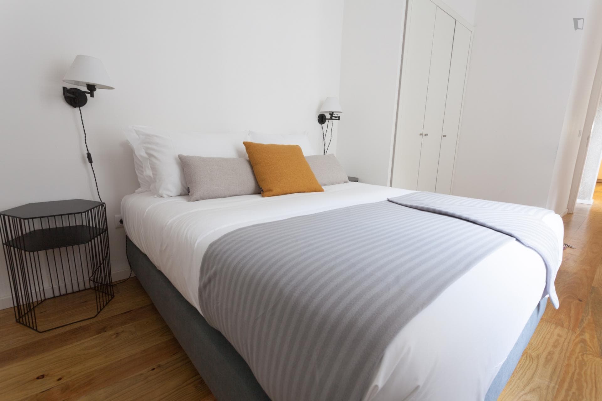 Renovated 1-bedroom apartment in Santa Catarina photo 1