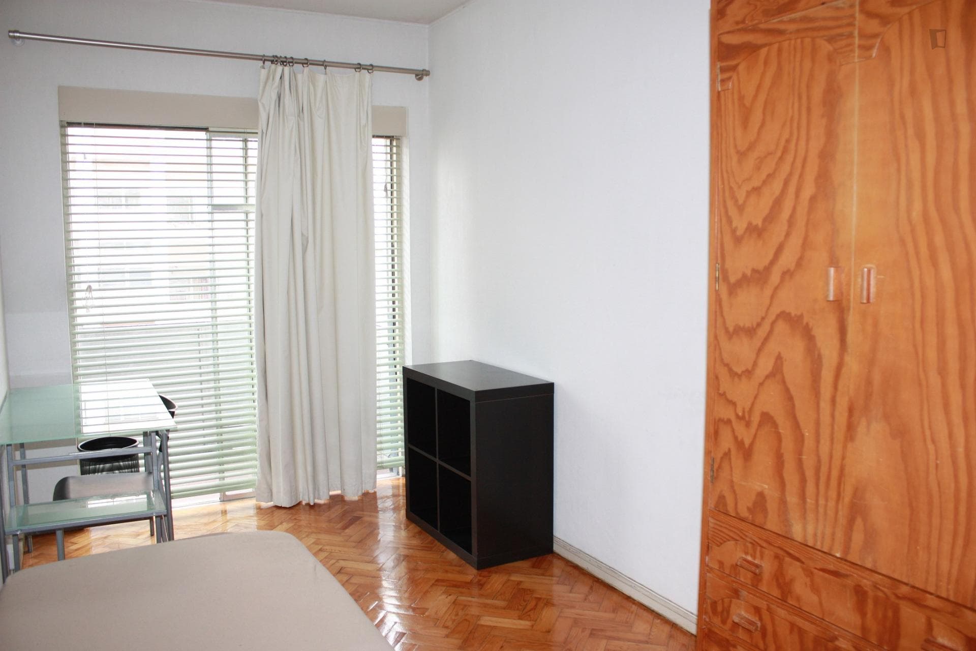 Cool single bedroom in Norton de Matos photo 1