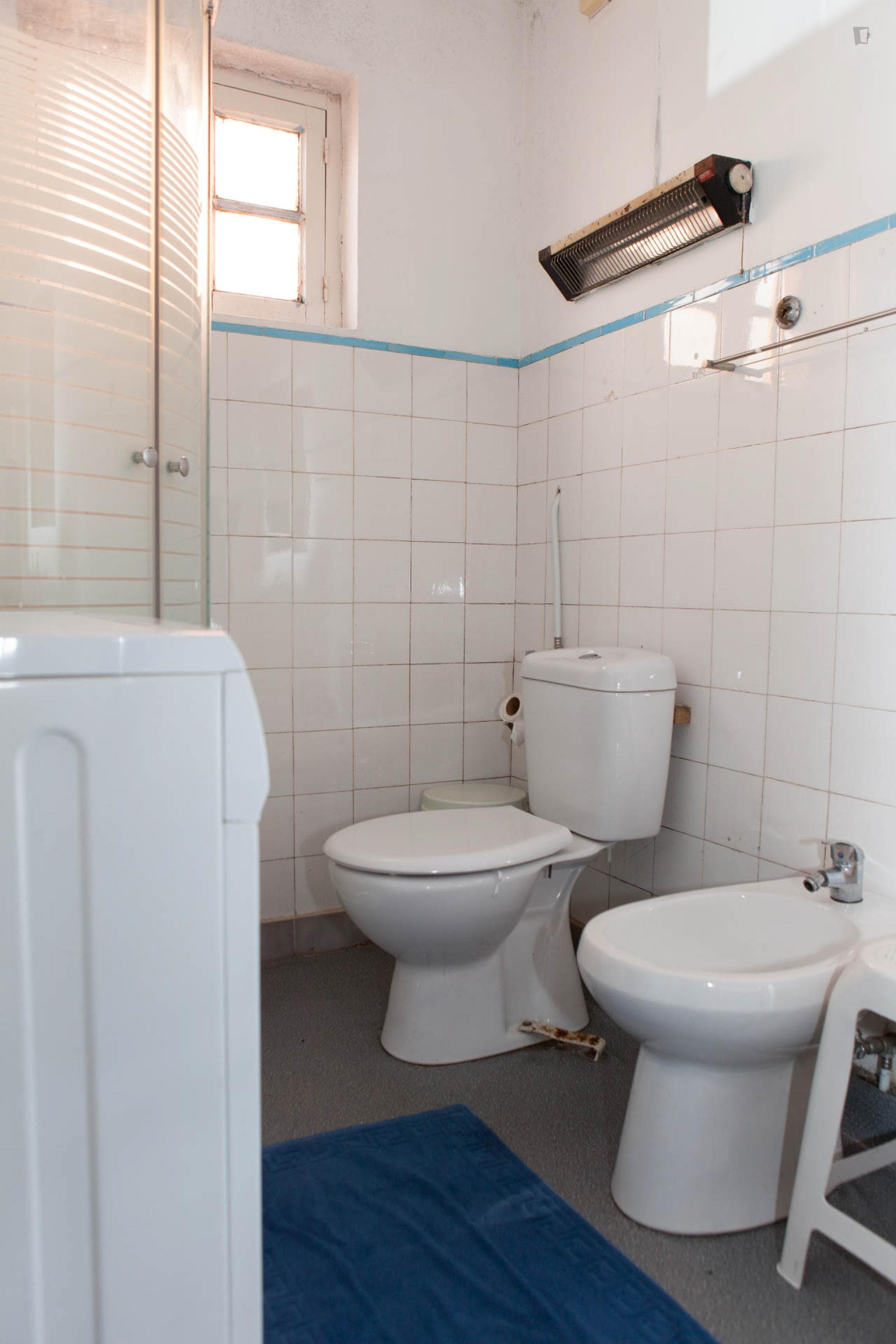 Cosy single bedroom, with balcony, in Coimbra photo 1