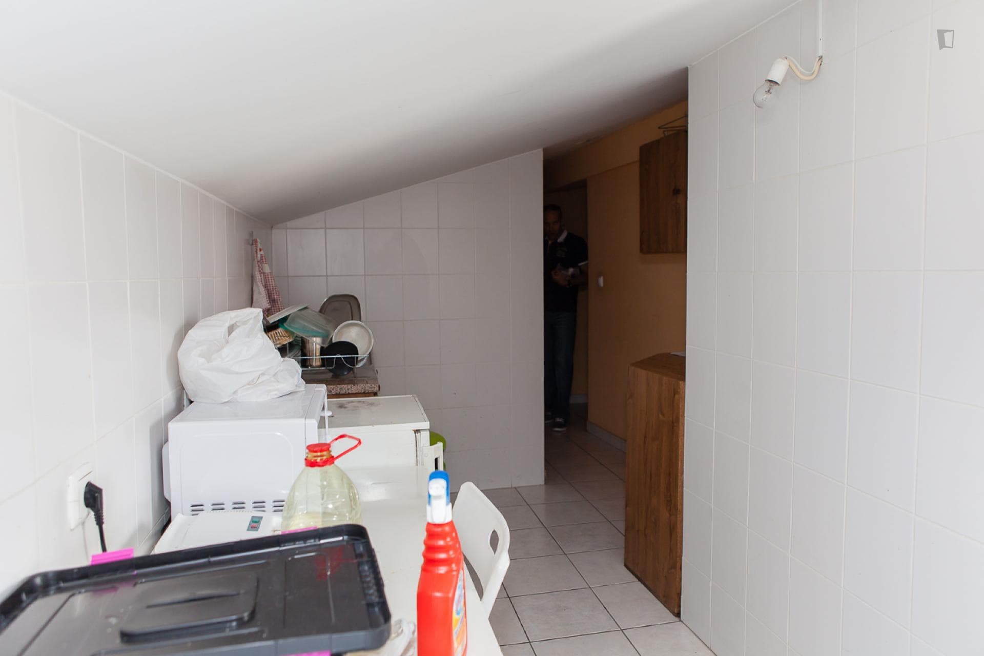 Light single bedroom close to Departamento de Arquitectura da Universidade de Coimbra photo 1