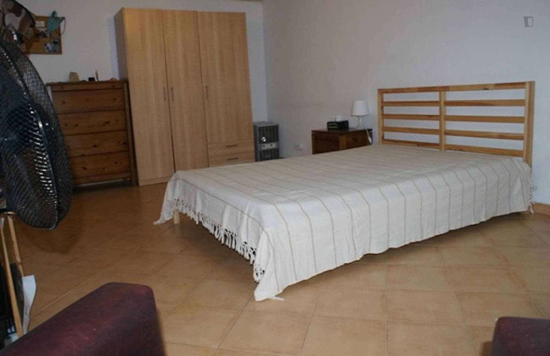 Comfy double bedroom in Coimbra photo 1
