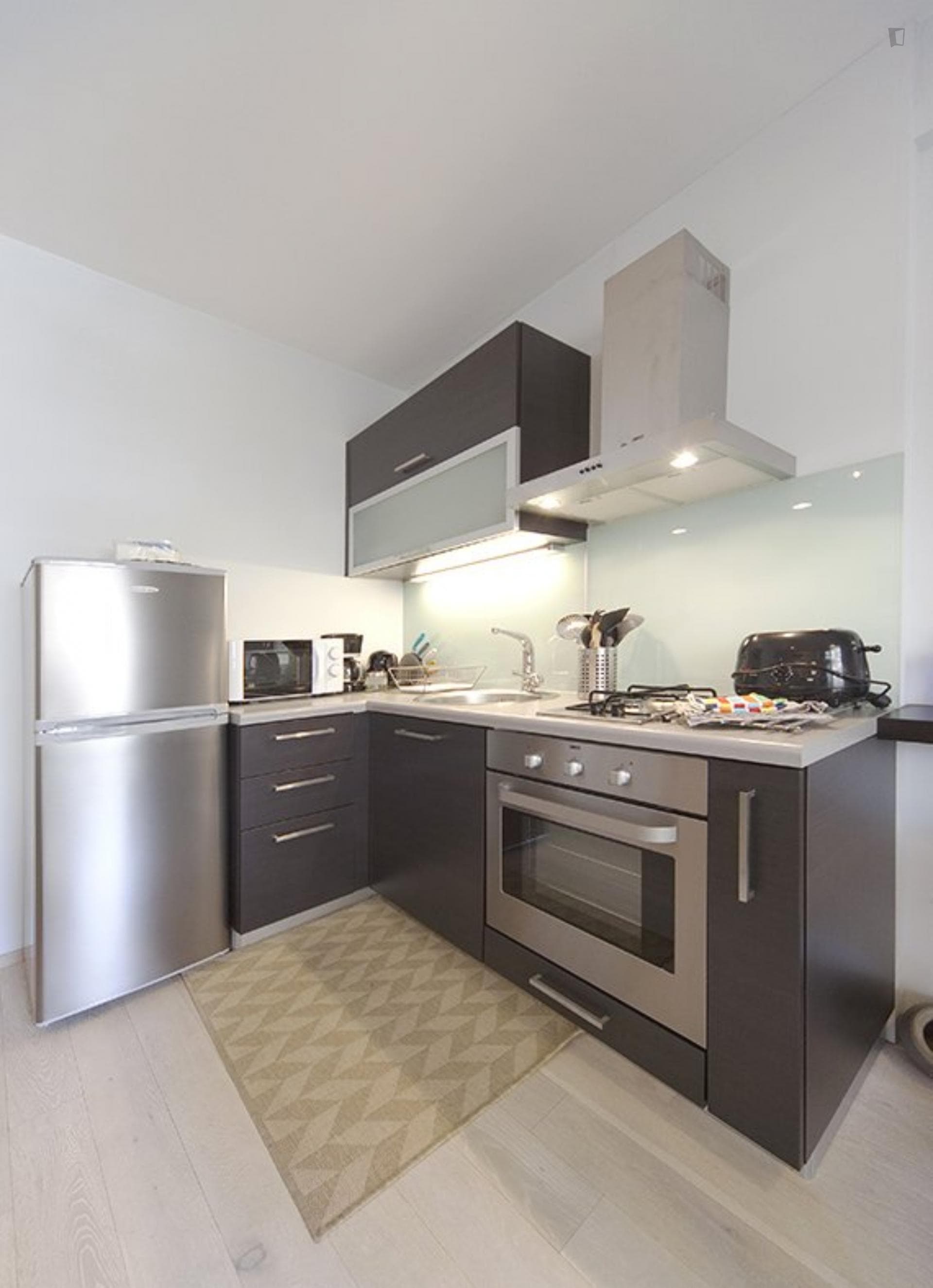 Cool 1-bedroom apartment in the Acropolis area photo 1