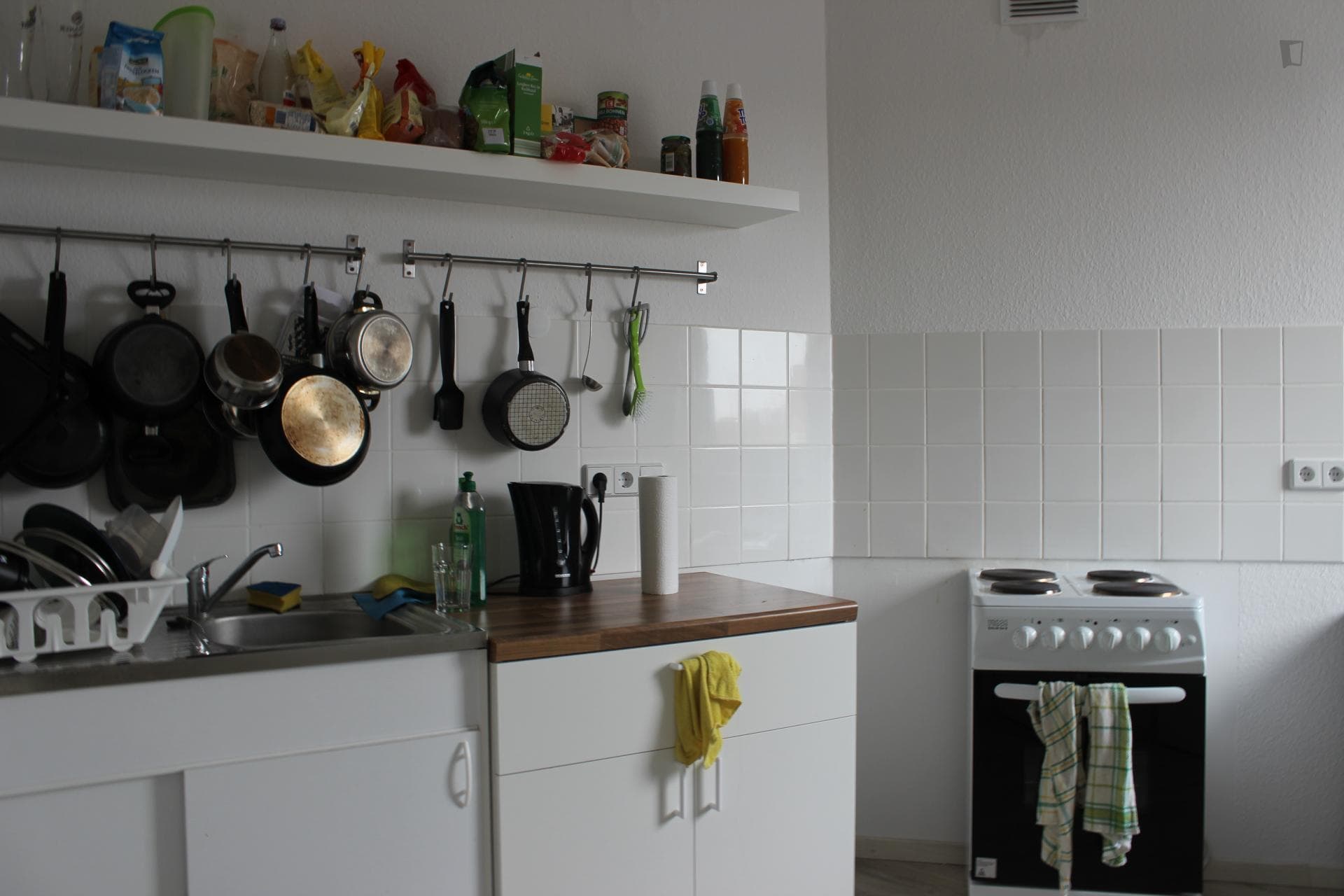 Comfortable single bedroom in a residence, in Gesundbrunnen neighbourhood photo 1