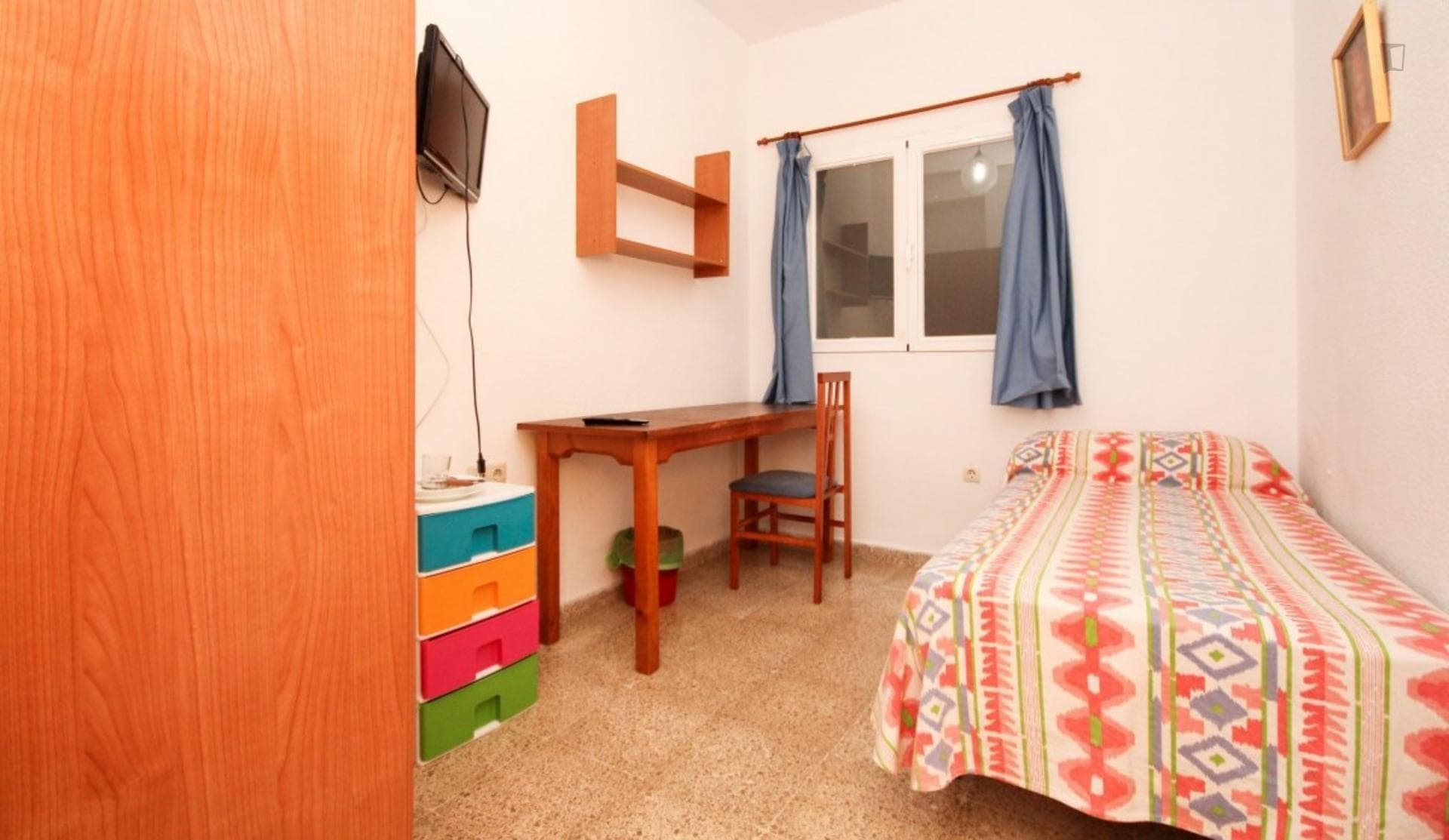 Single bedroom close to Escuela Técnica Superior de Ingeniería de Caminos photo 1