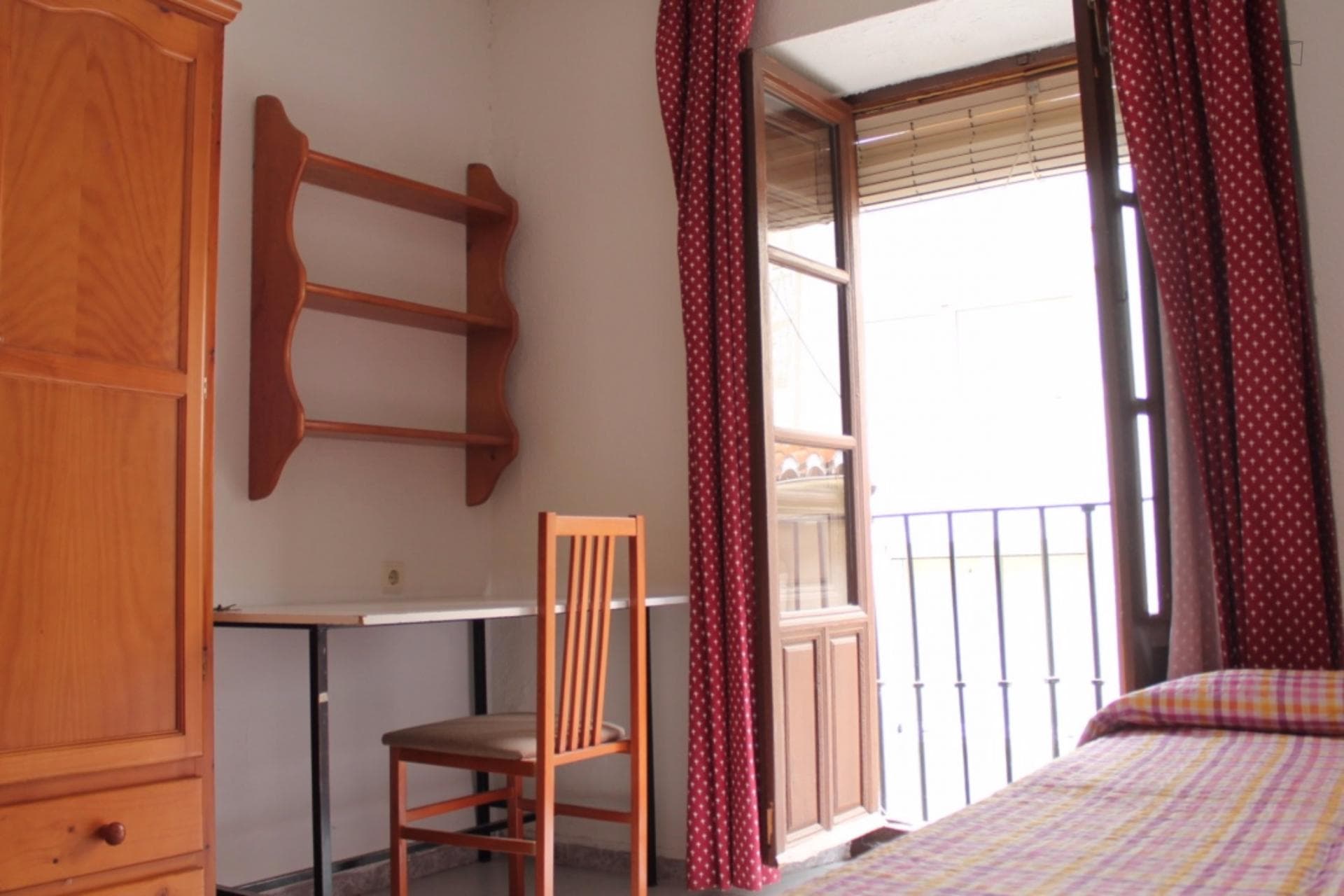 Great single bedroom near the Facultad de Derecho photo 1