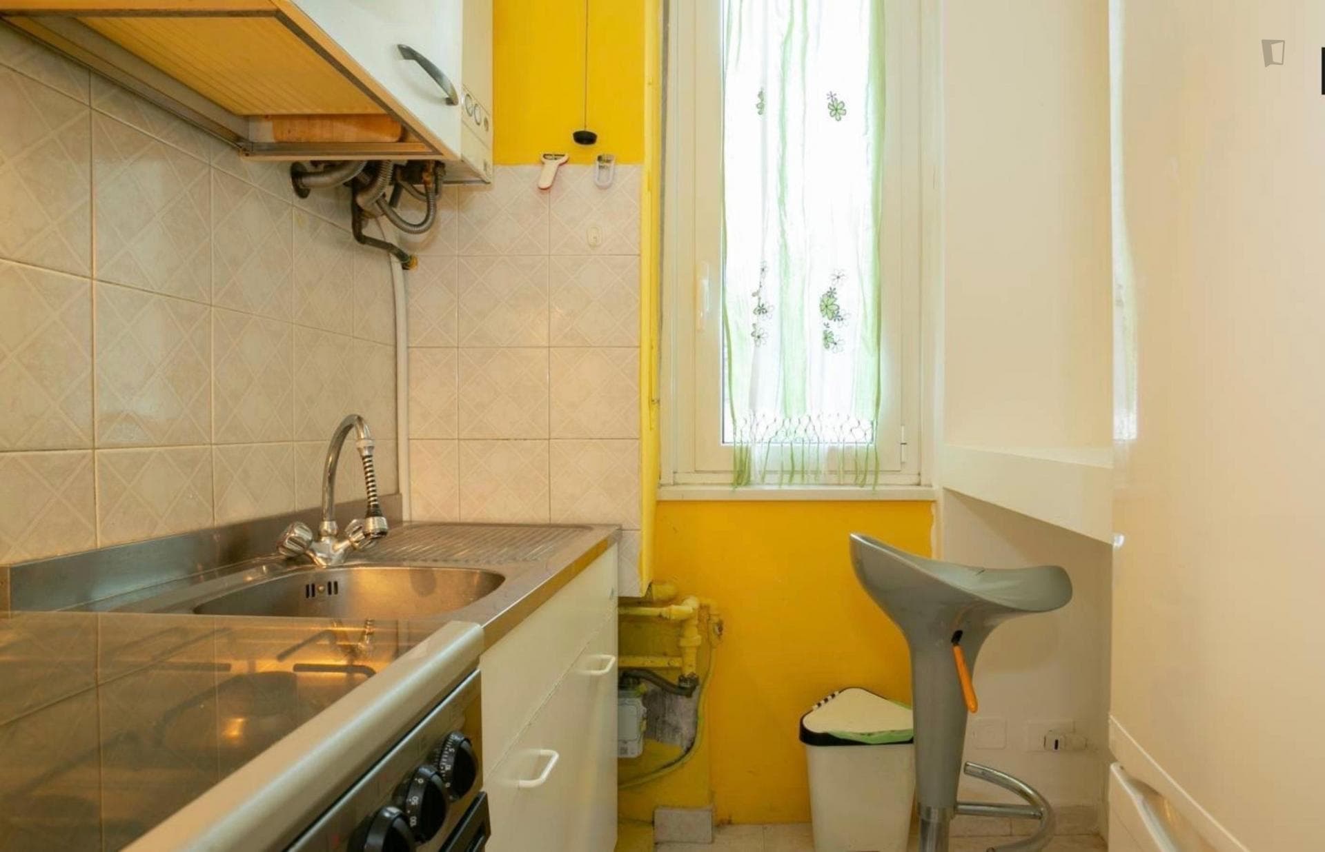 Bed in twin bedroom close to Navigli photo 1