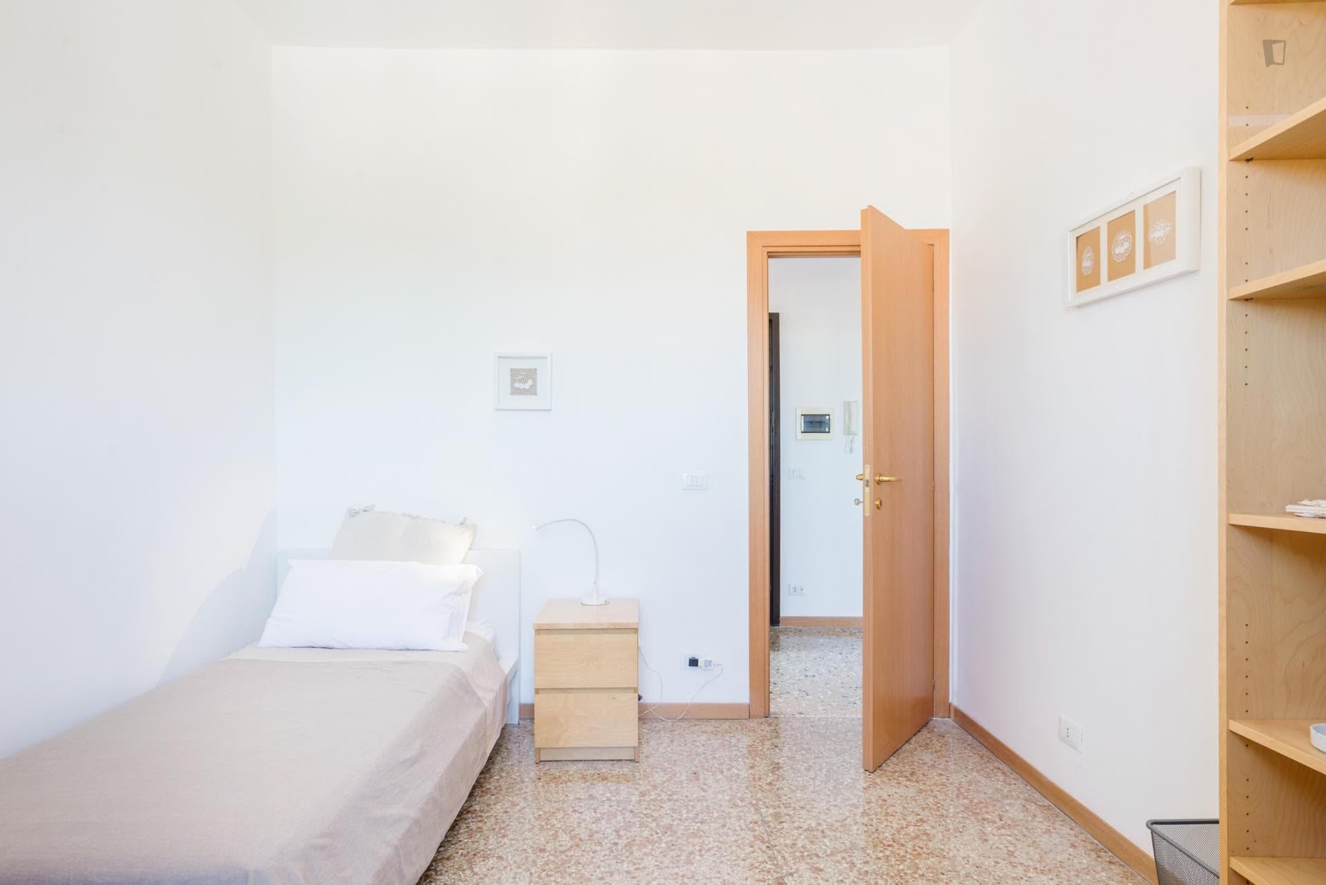 Luminous single room in Portuense neighbourhood photo 1