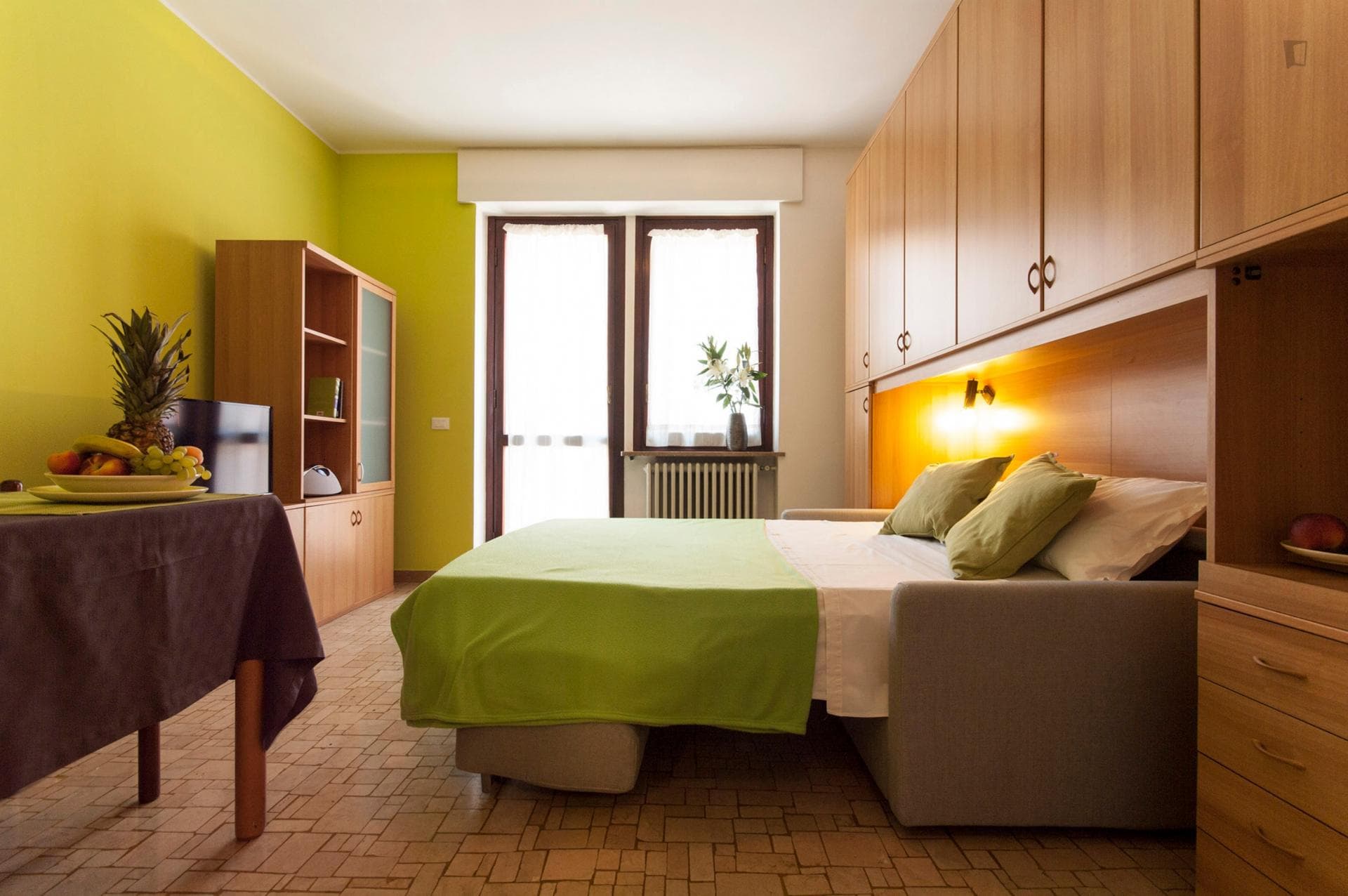 Bright studio near the Sesto Rondò metro station photo 1