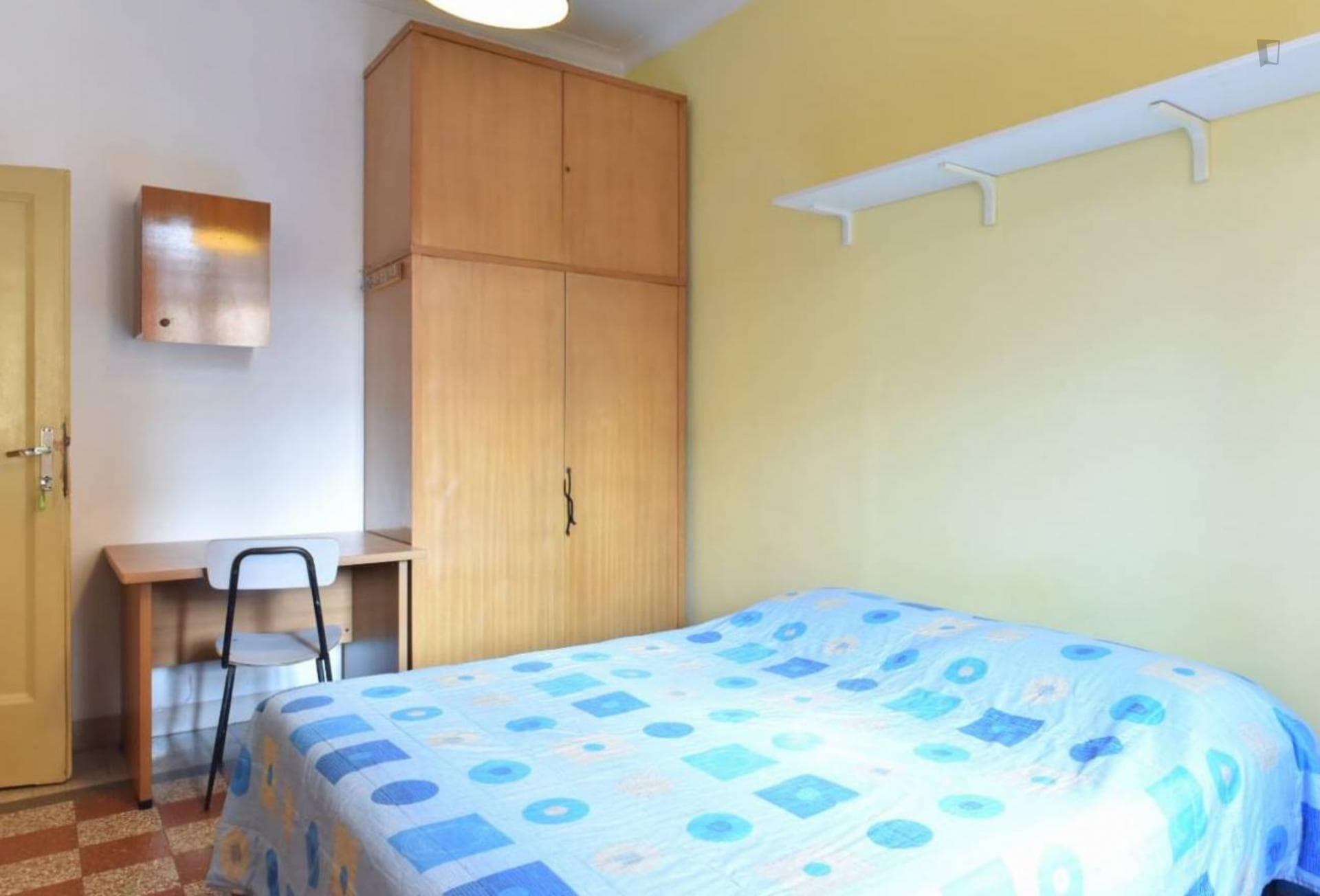 Airy twin bedroom close to Re Di Roma metro station photo 1