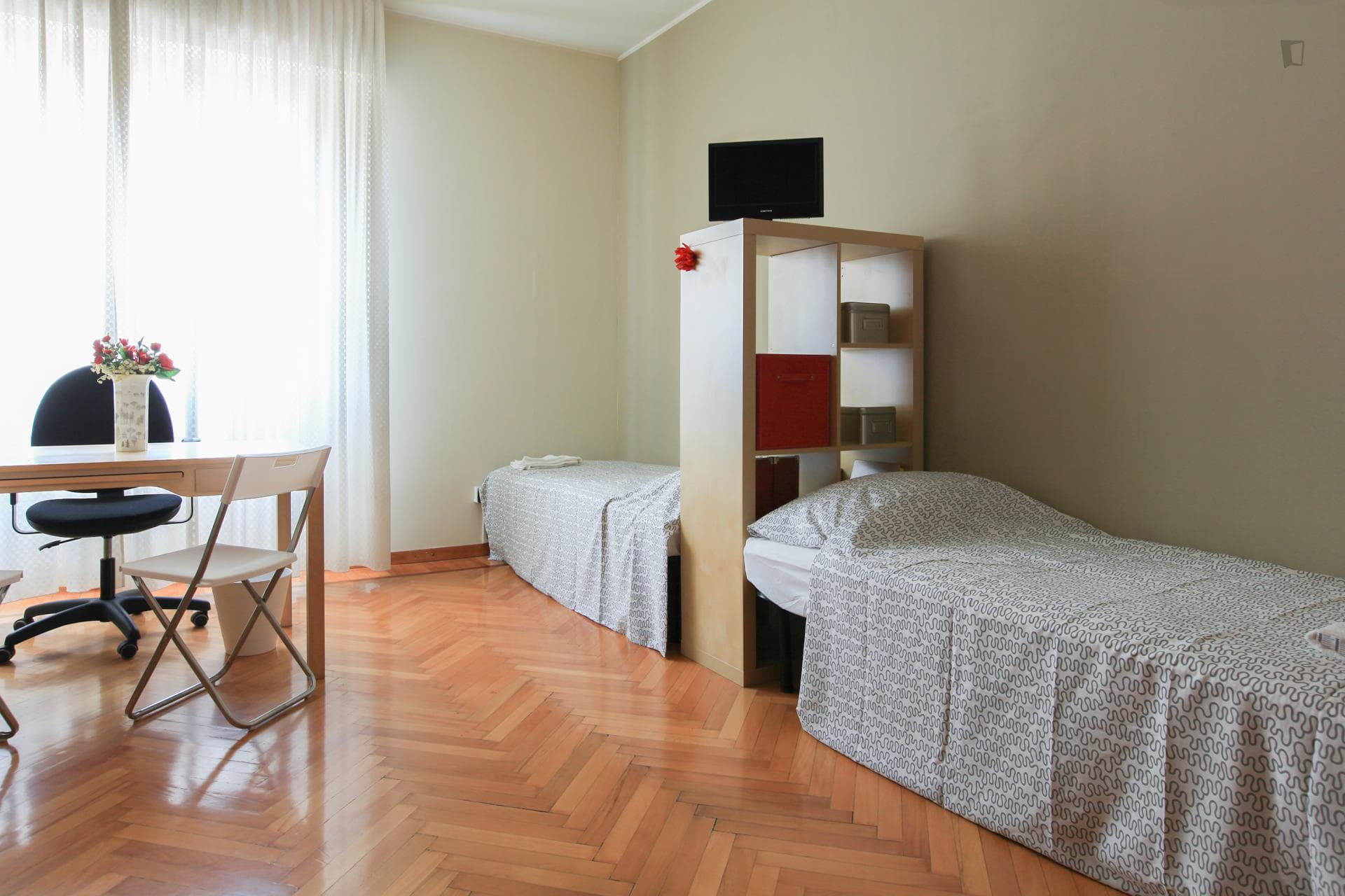 Cool twin bedroom CATTOLICA IULM photo 1