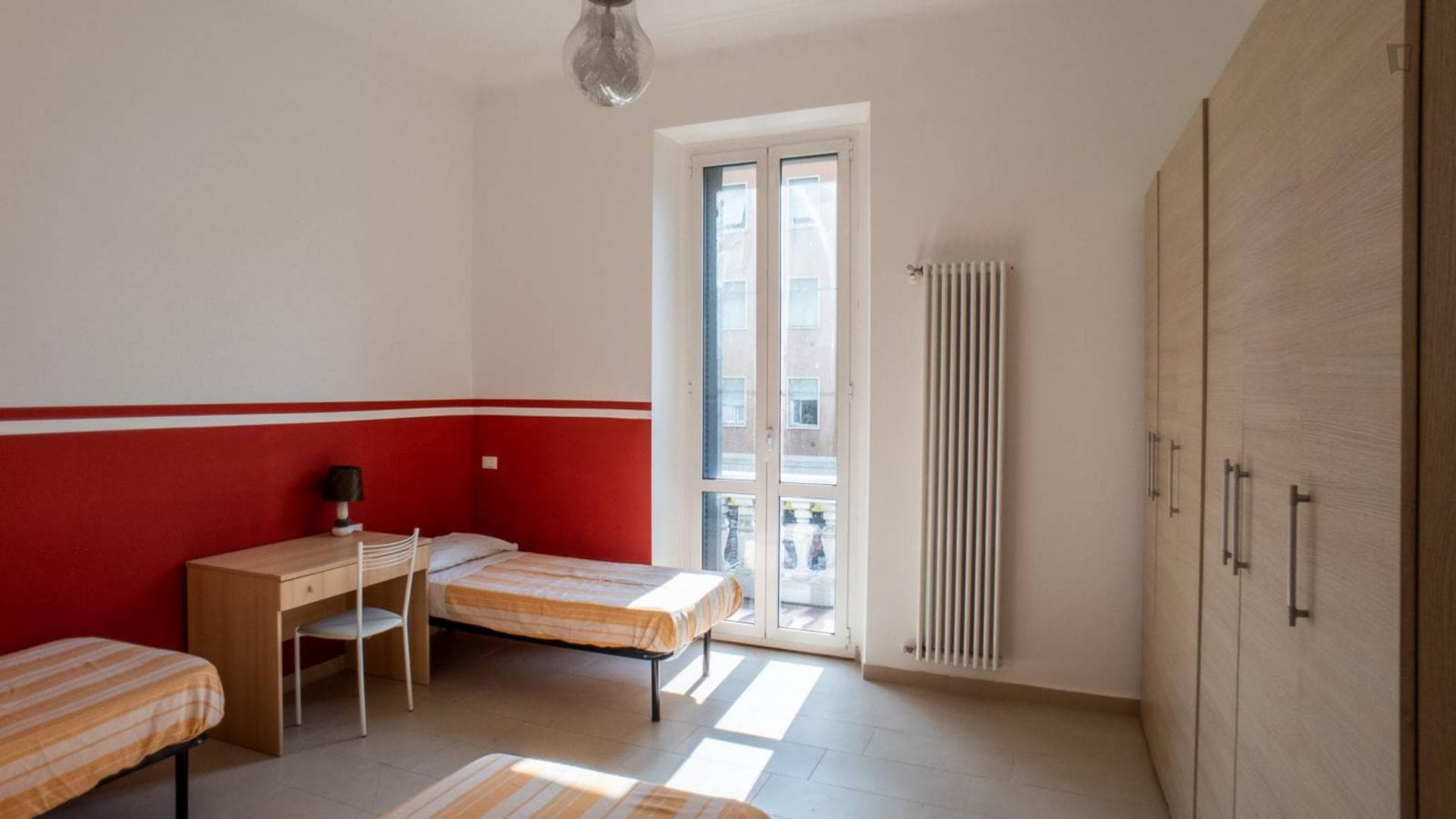 Bed in a triple bedroom in a1-bedroom flat well connected to Bocconi university photo 1
