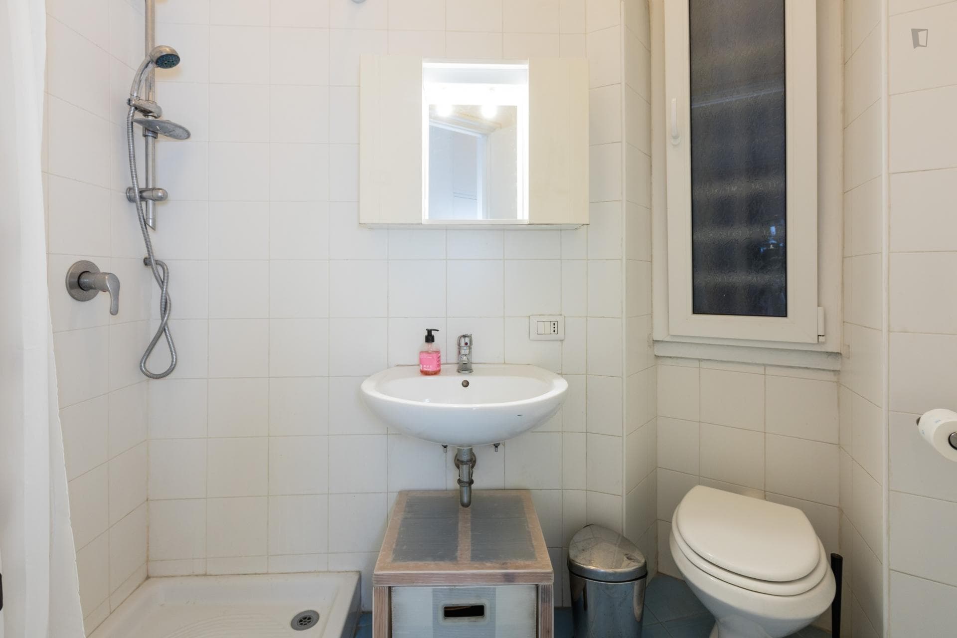 Appealing double bedroom near Basilica di San Giovanni in Laterano photo 1