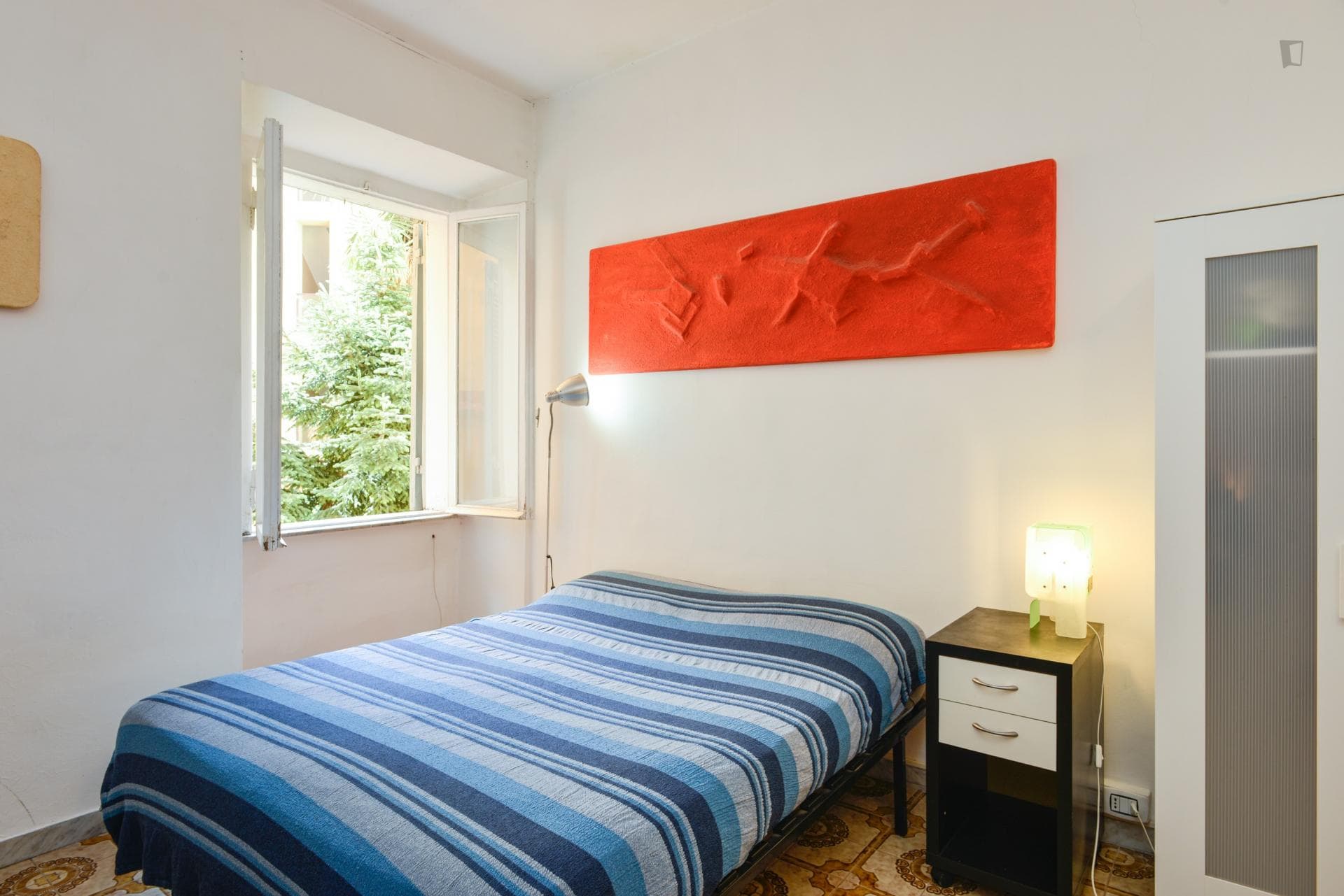 Bright double bedroom close to Sapienza University photo 1